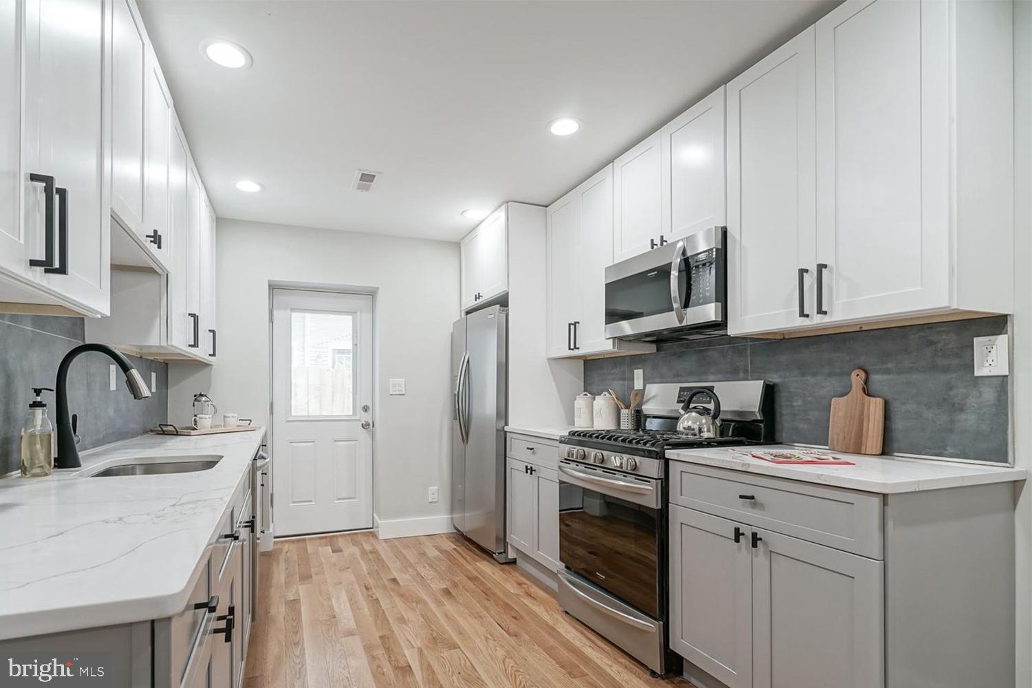 NEWBOLD - Residential Lease