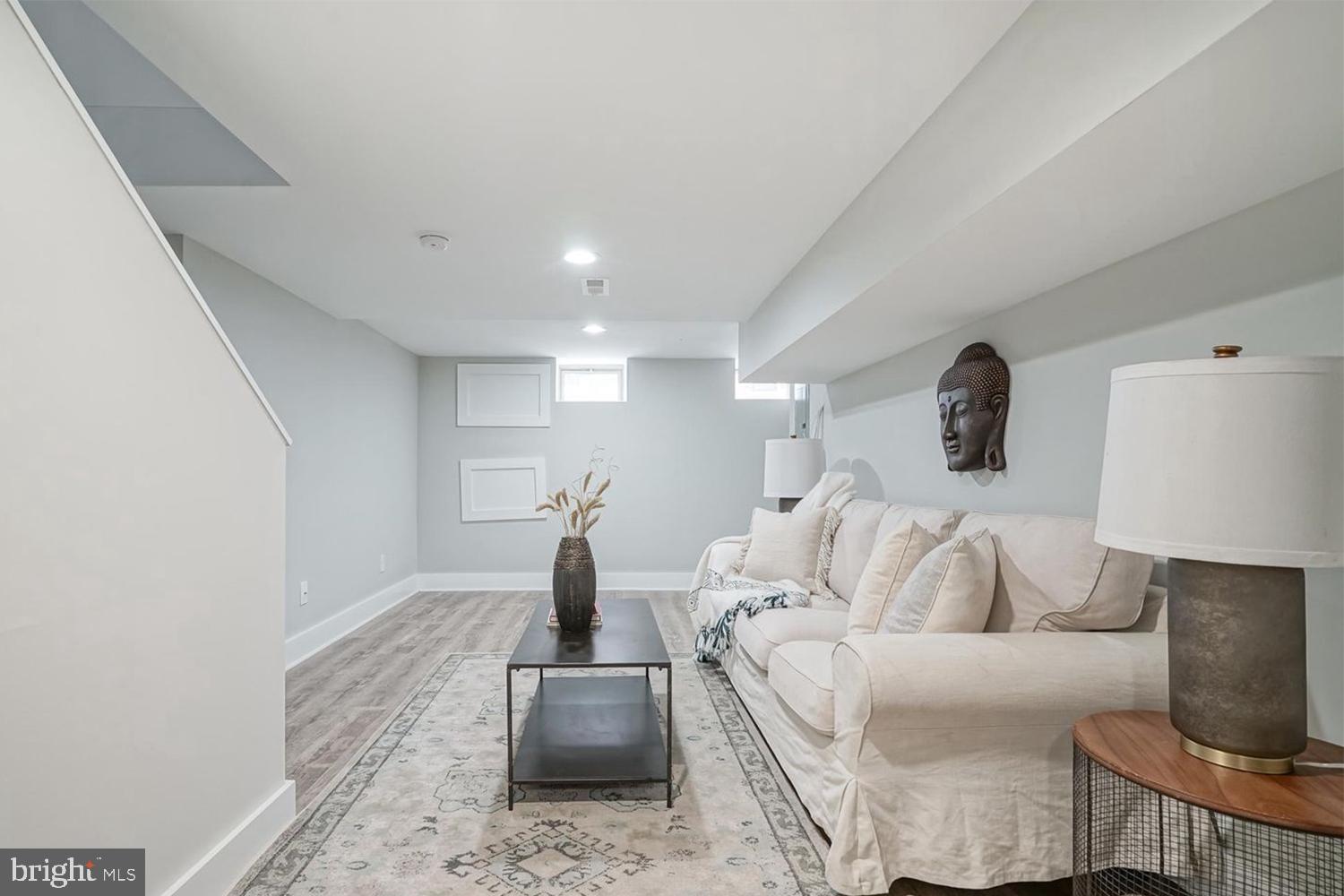 NEWBOLD - Residential Lease