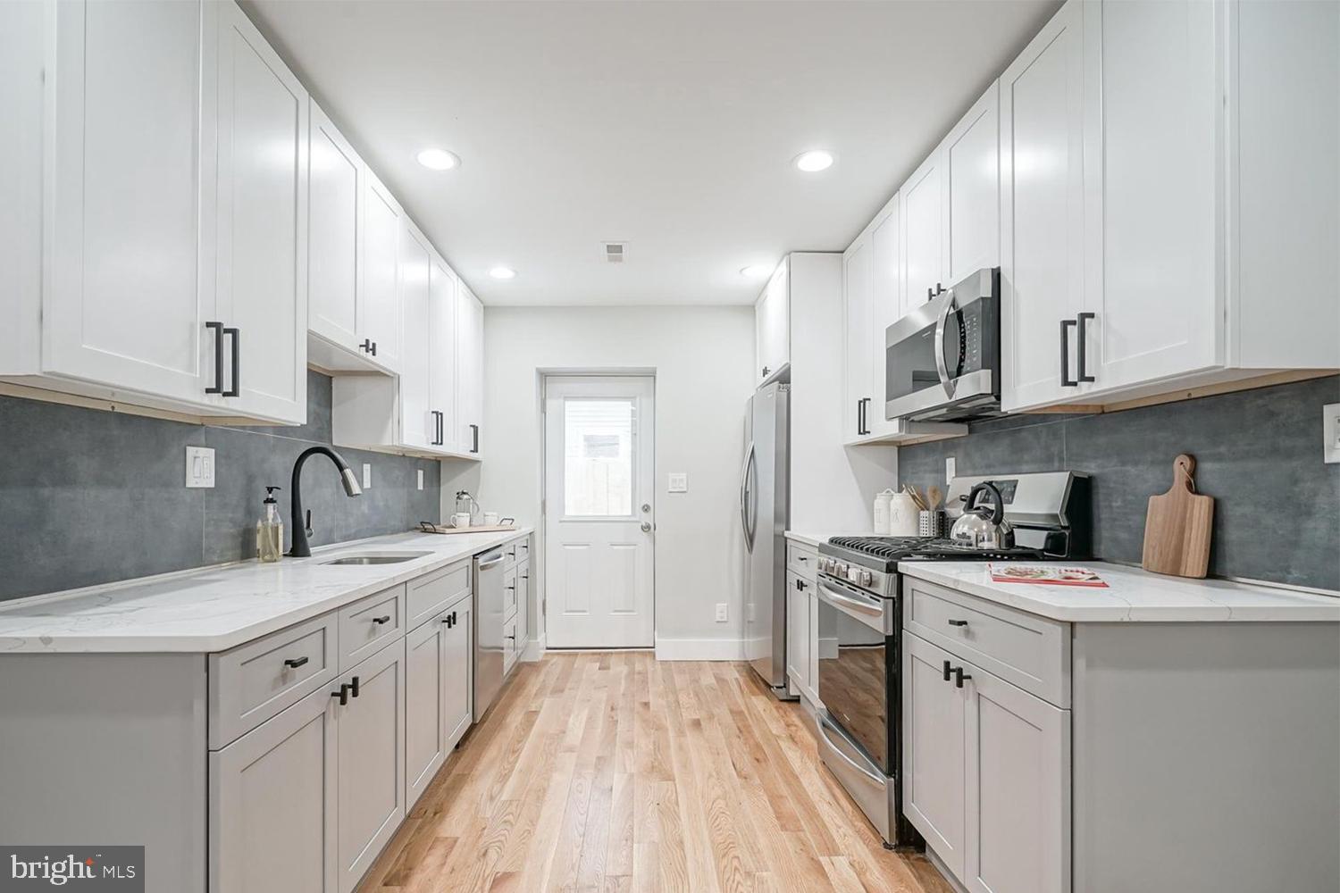 NEWBOLD - Residential Lease