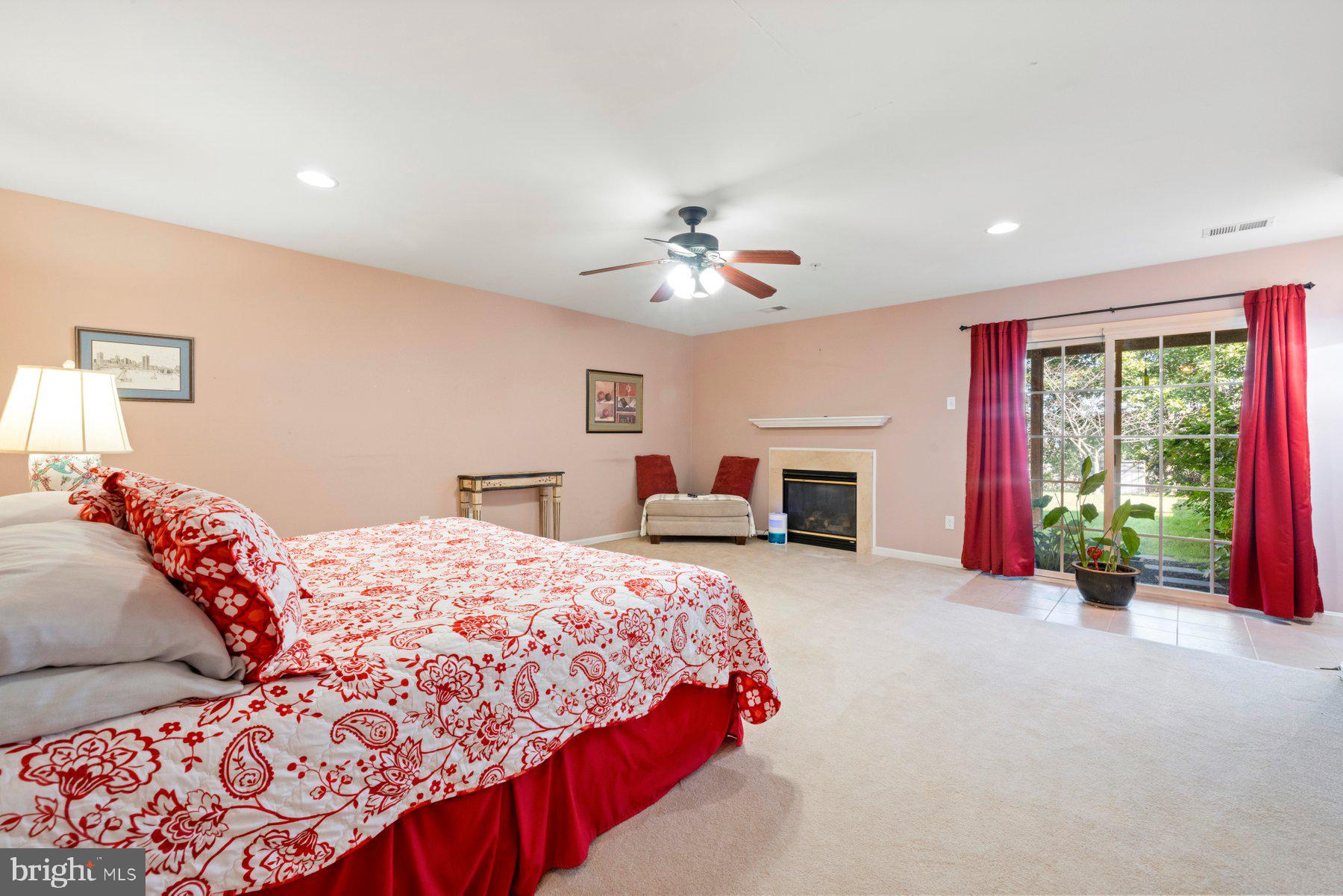 TWIN ARCH CROSSING - Residential