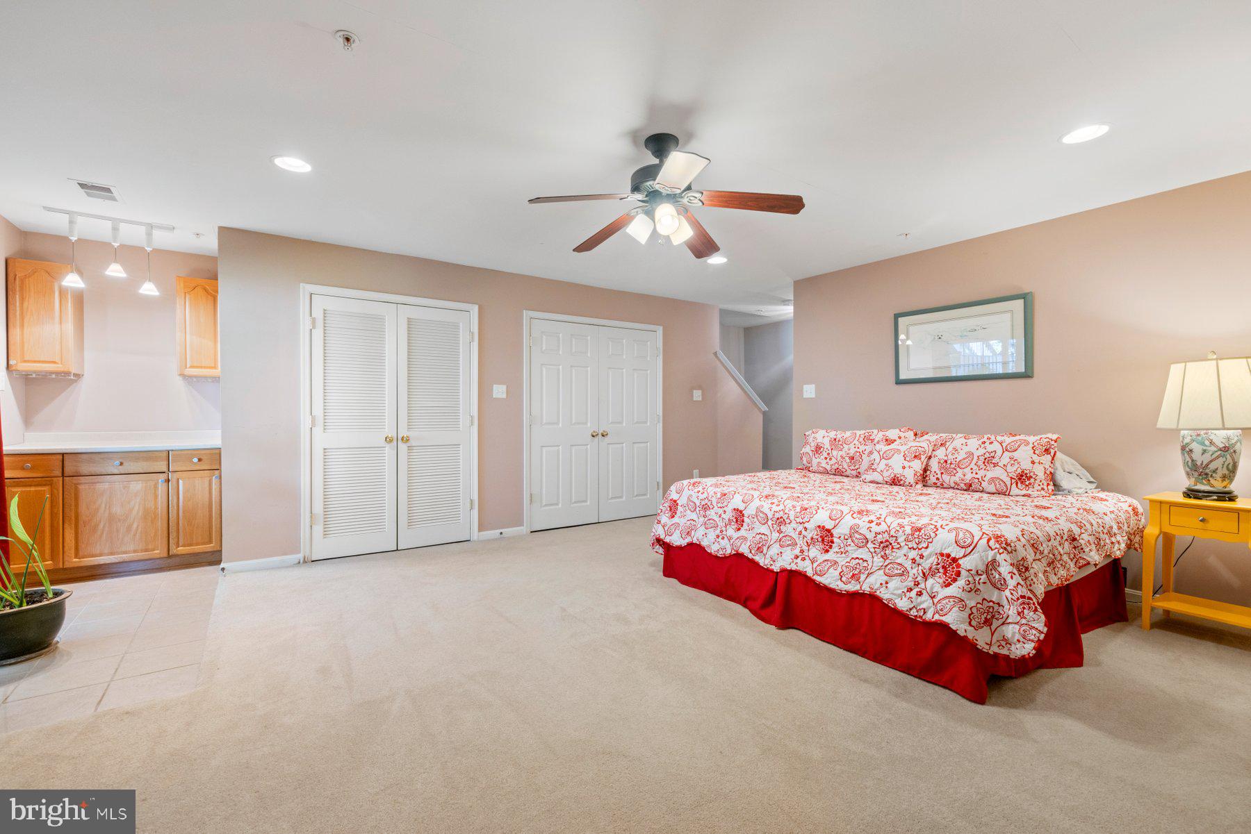 TWIN ARCH CROSSING - Residential