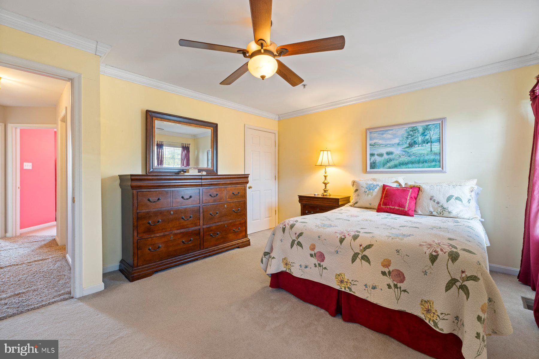 TWIN ARCH CROSSING - Residential