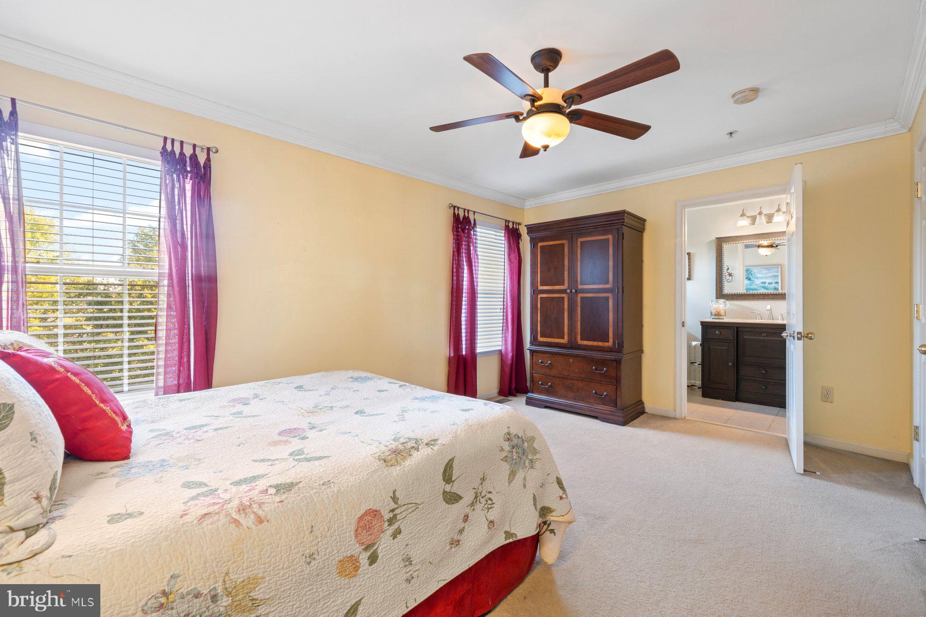 TWIN ARCH CROSSING - Residential