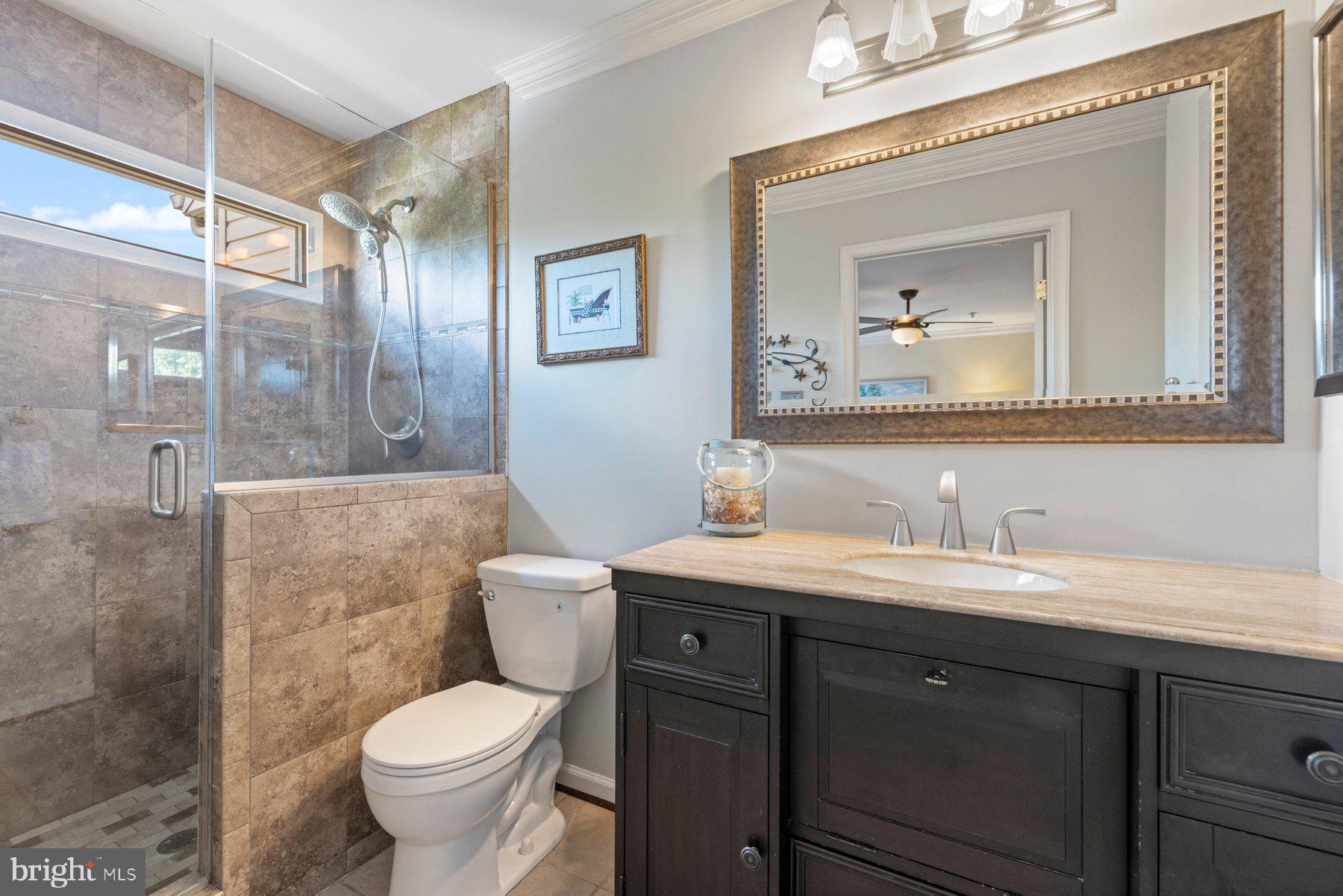 TWIN ARCH CROSSING - Residential