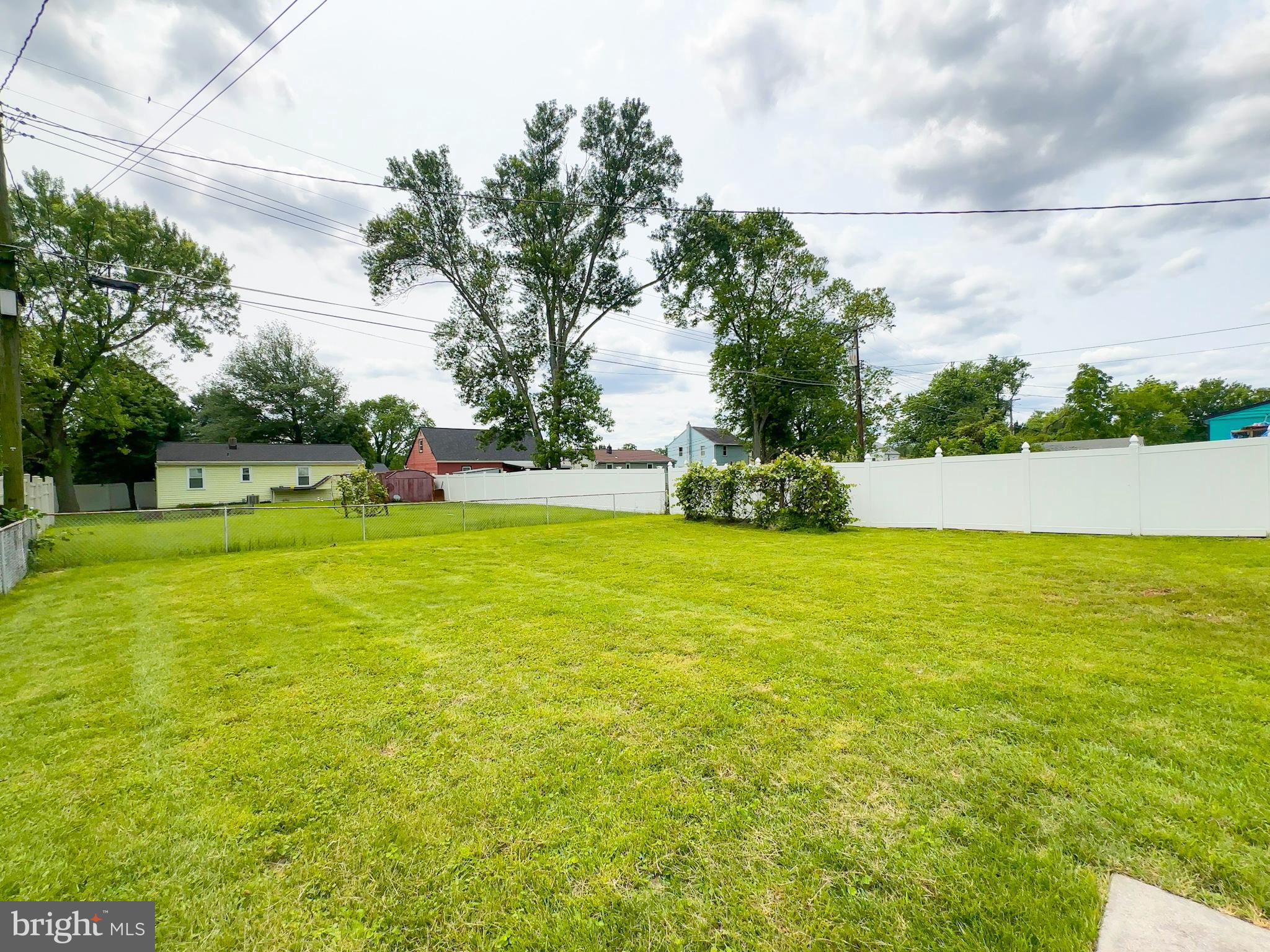 THE MEADOWS - Residential