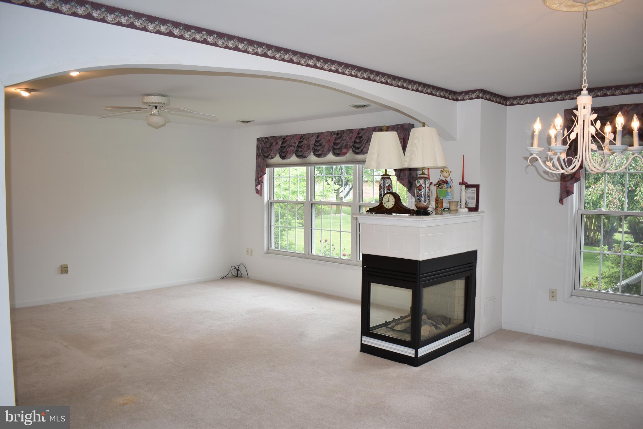 SOUTH POINTE - Residential