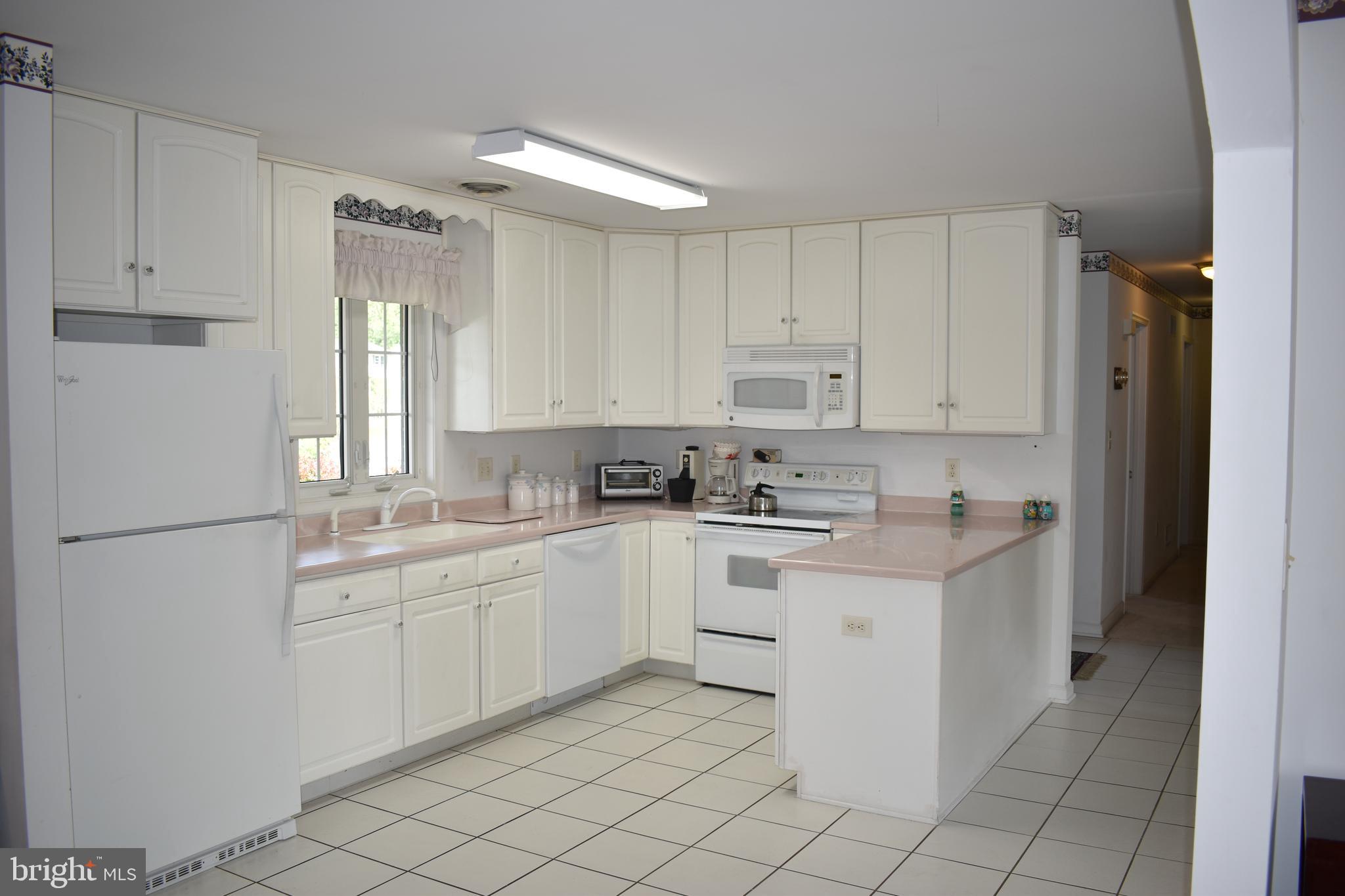 SOUTH POINTE - Residential