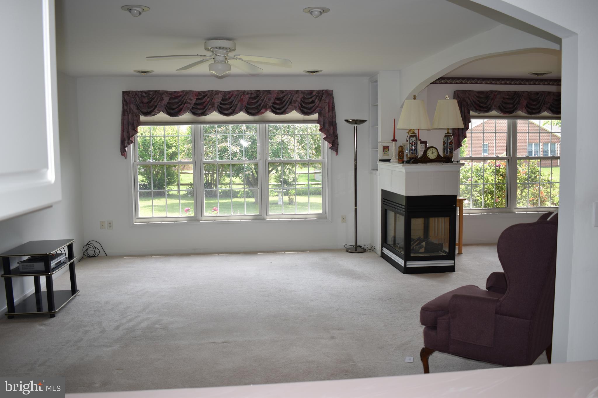 SOUTH POINTE - Residential