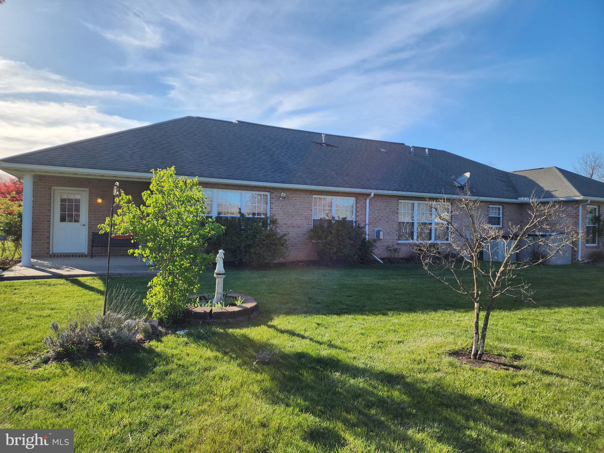 SOUTH POINTE - Residential