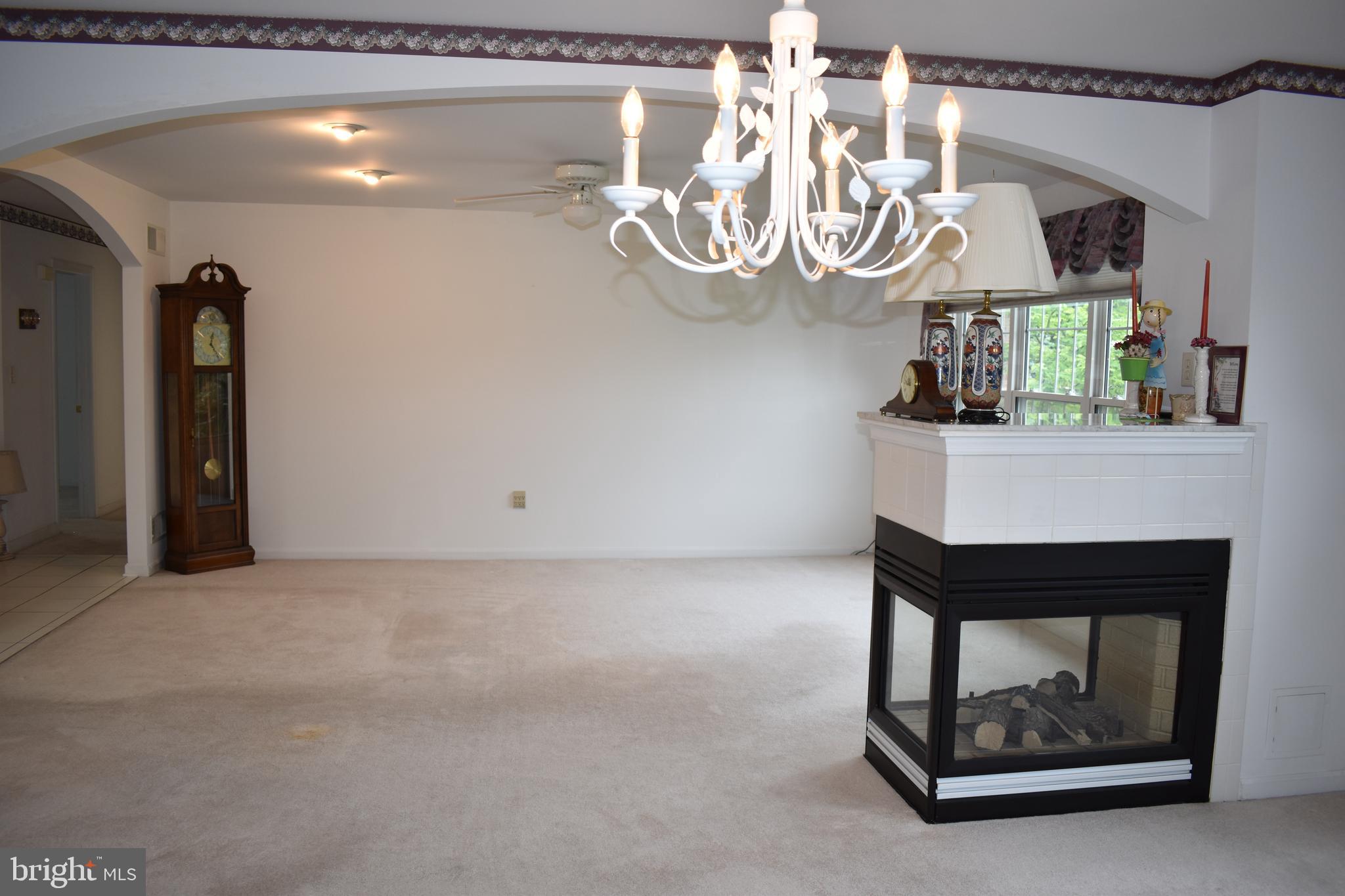 SOUTH POINTE - Residential