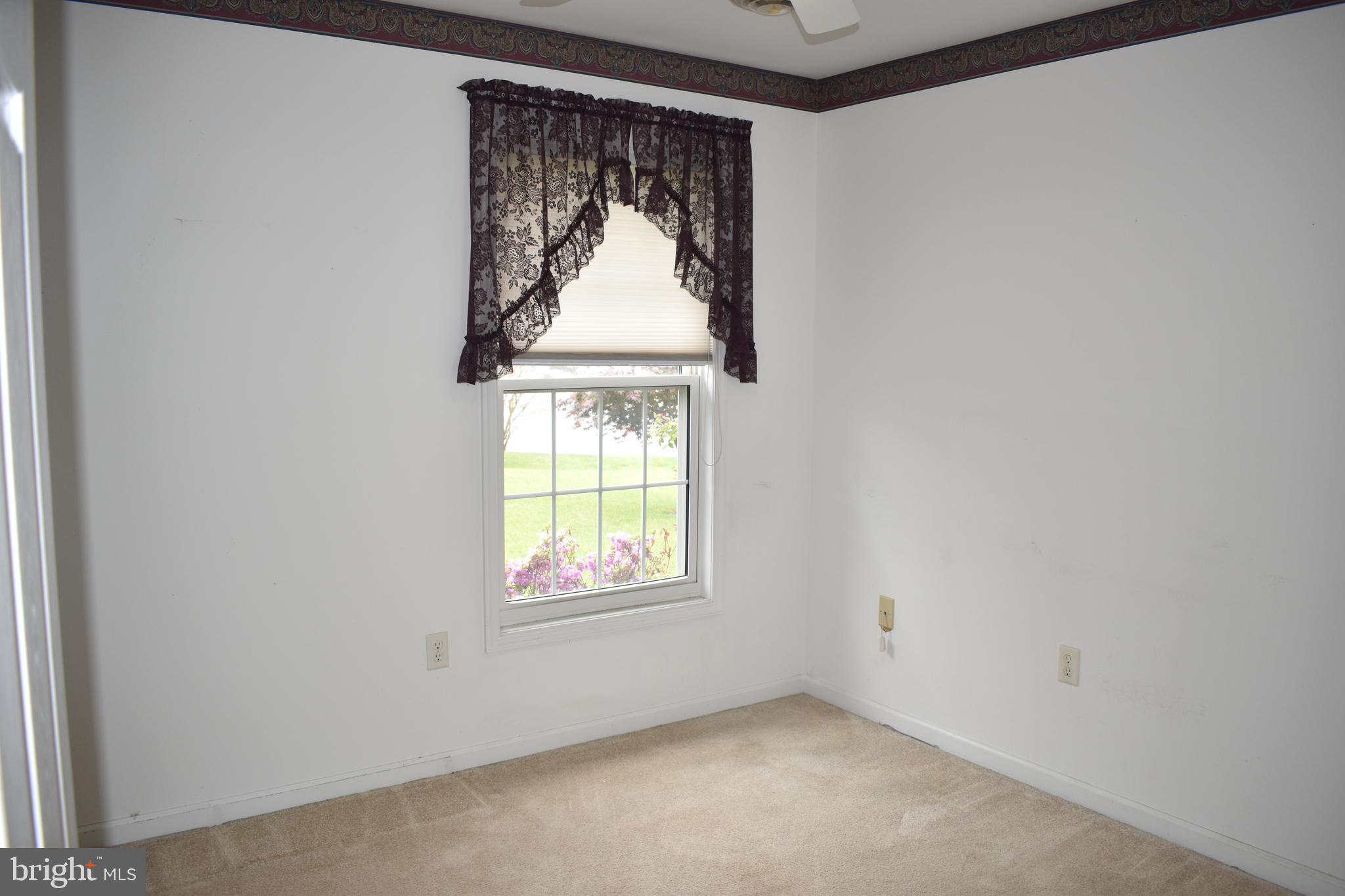 SOUTH POINTE - Residential