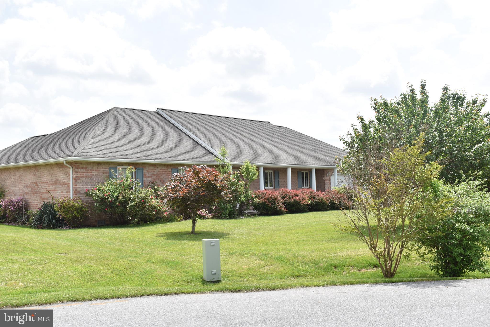 SOUTH POINTE - Residential