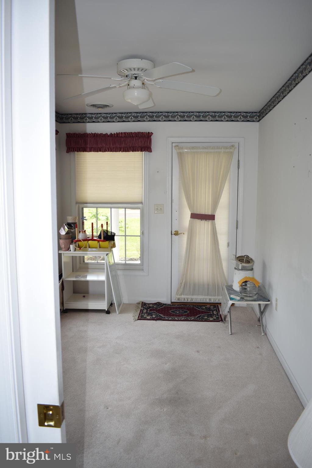 SOUTH POINTE - Residential