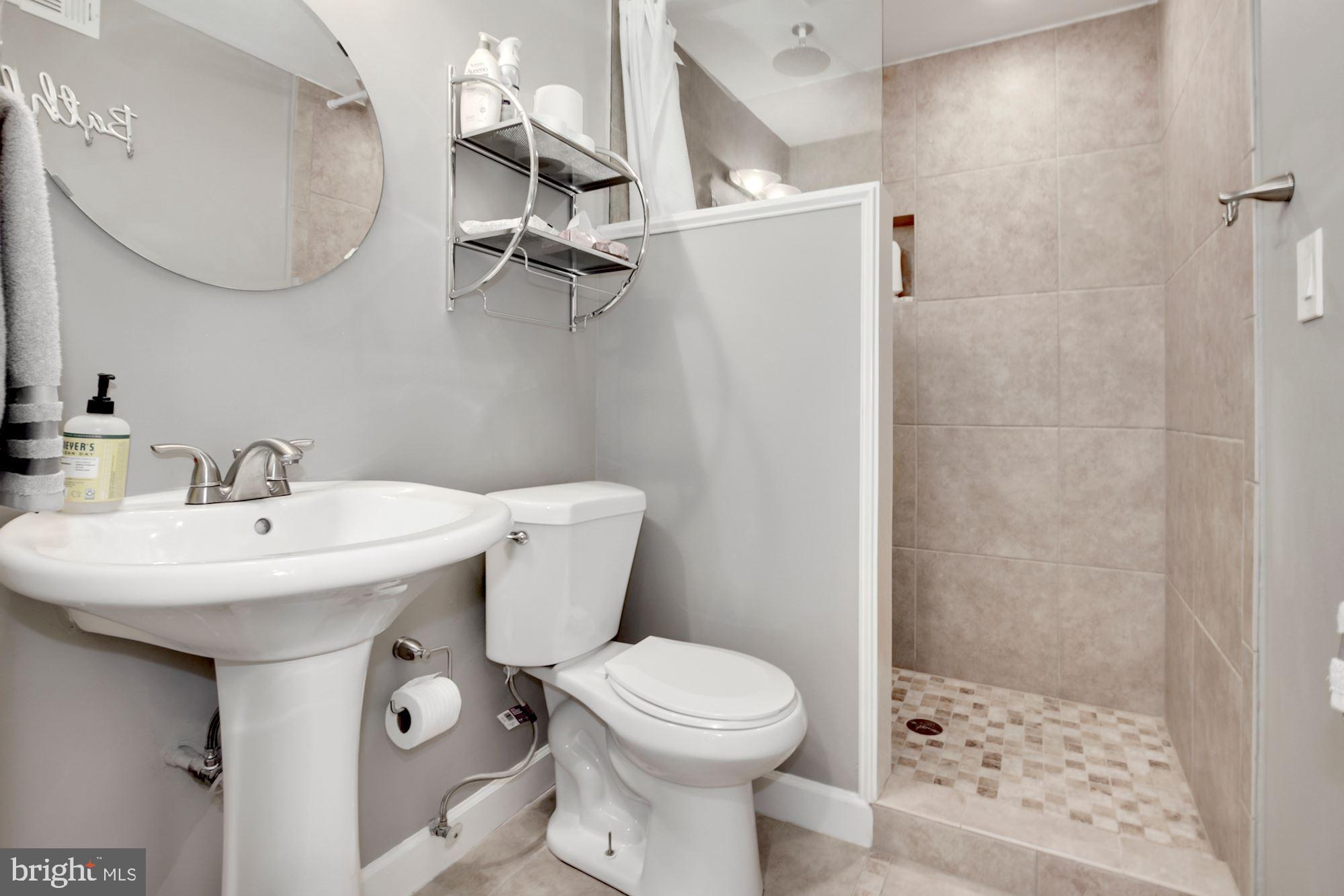 ORCHARD RIDGE - Residential