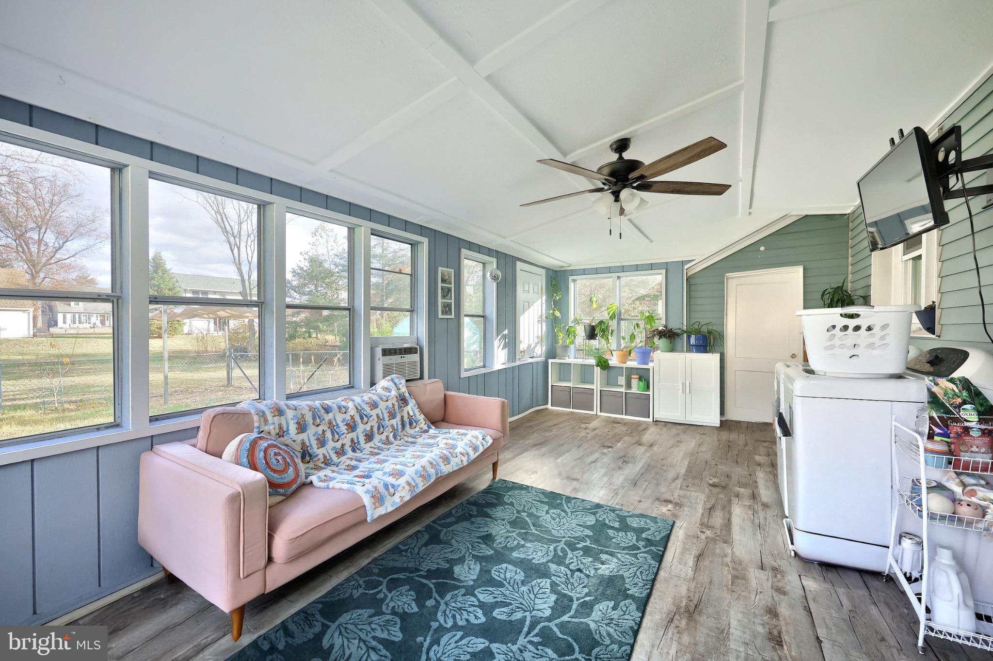 WOODCREST AREA - Residential