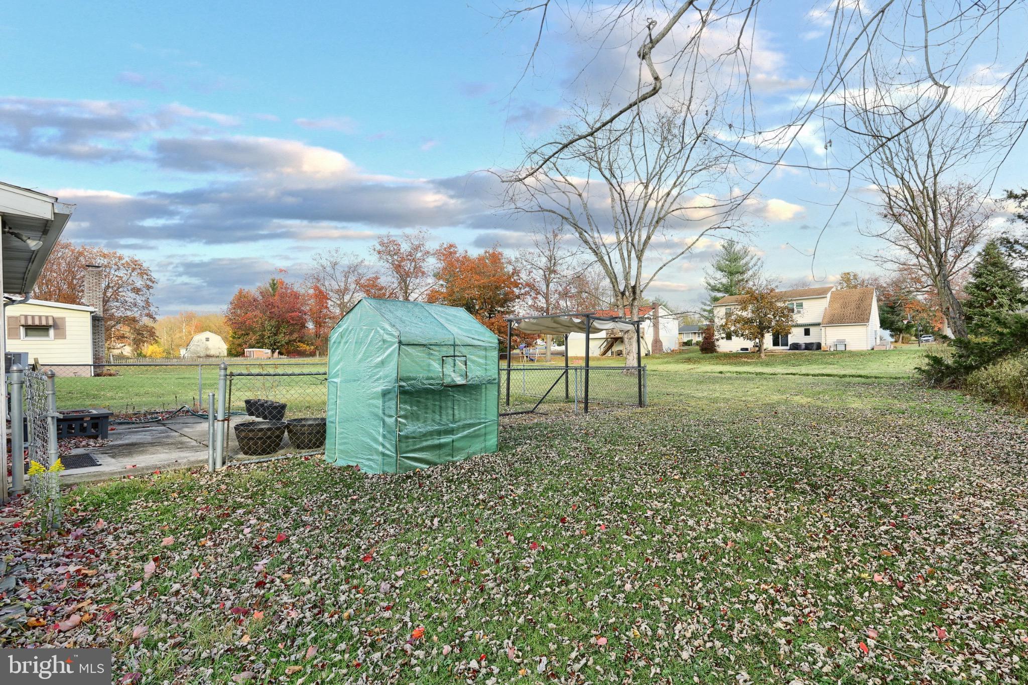 WOODCREST AREA - Residential