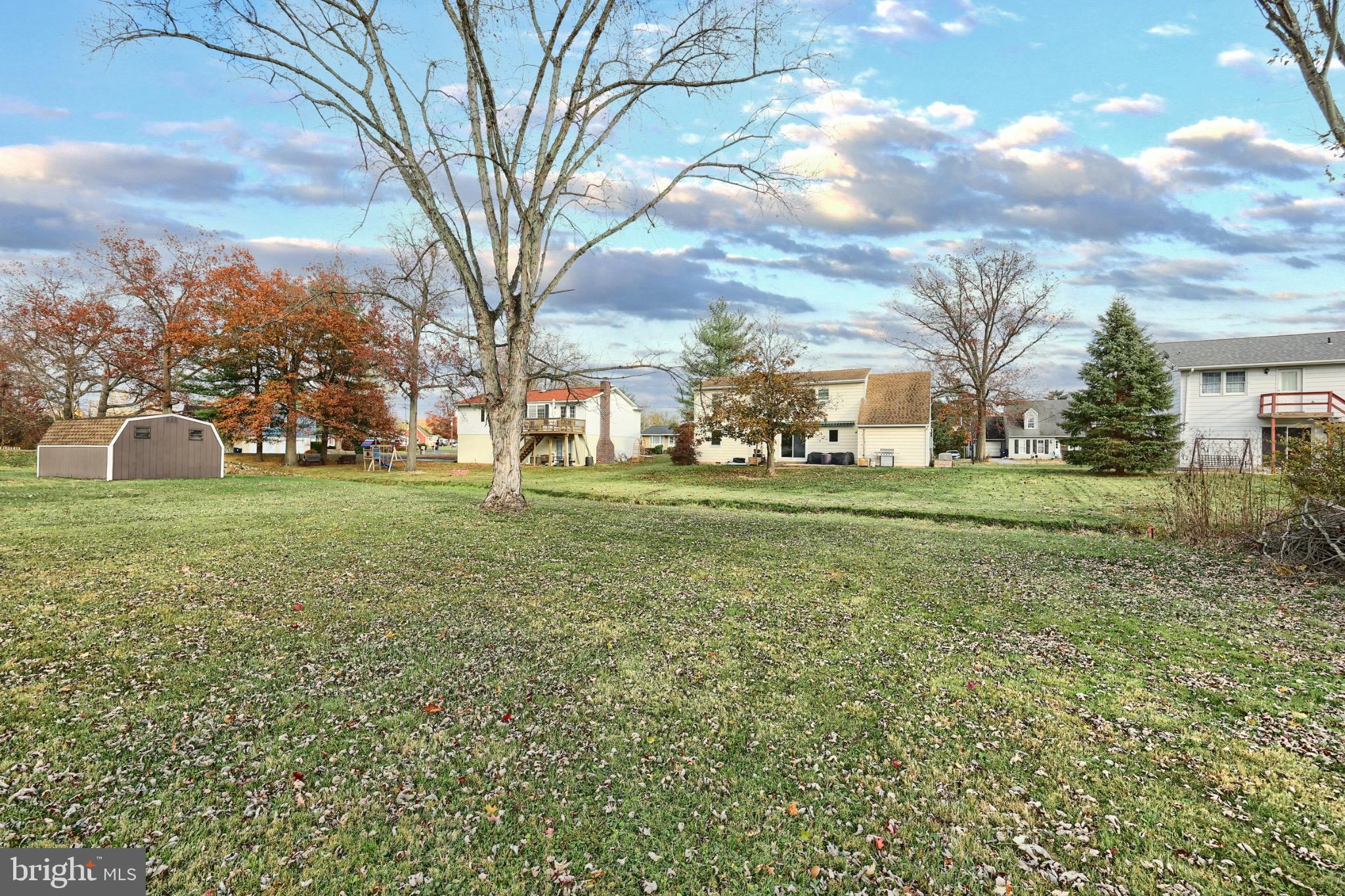 WOODCREST AREA - Residential