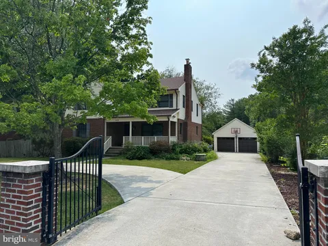 4016 Trapp Road, Fairfax, VA MLS: VAFX2310660