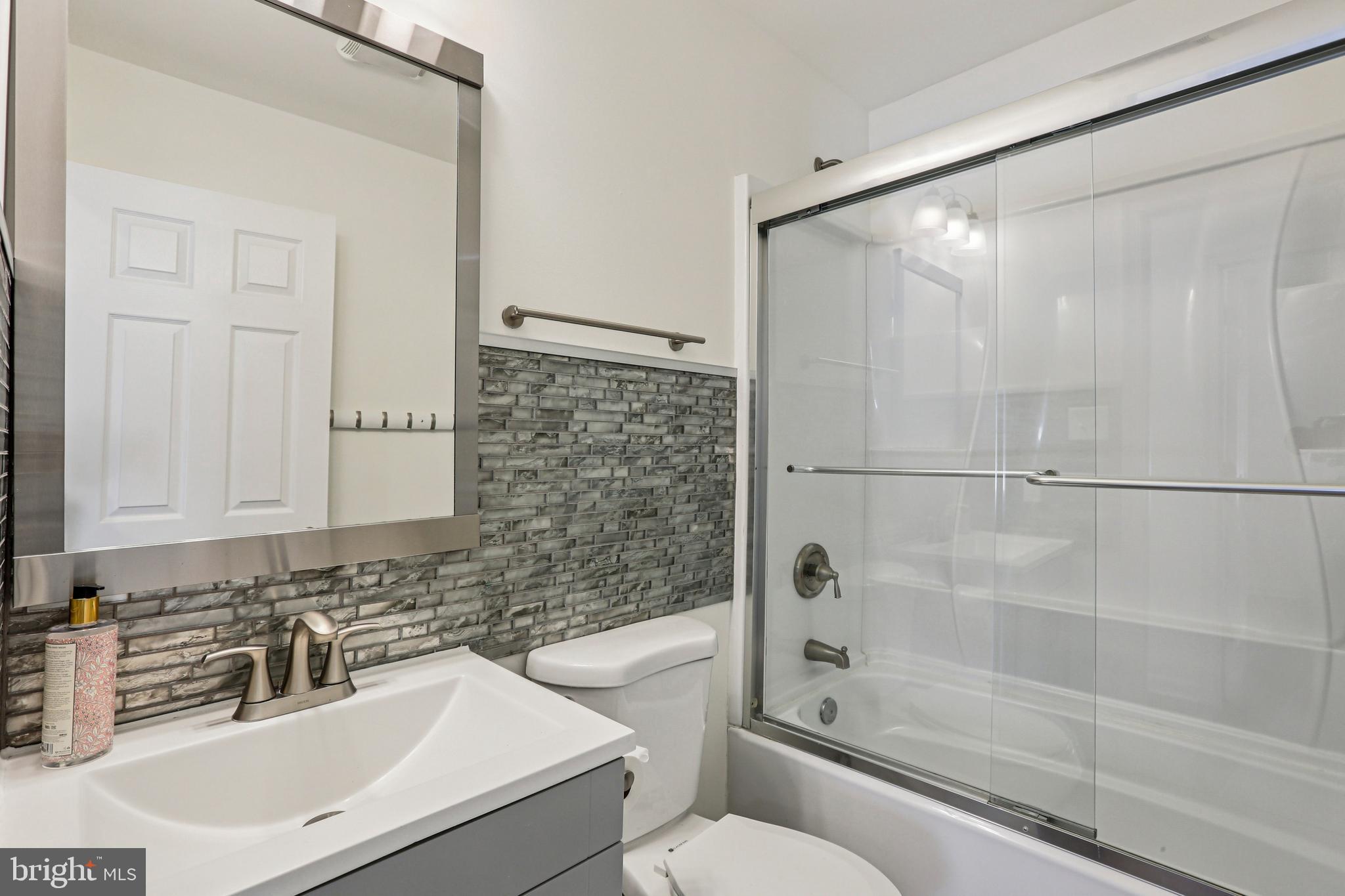 OAK GROVE - Residential