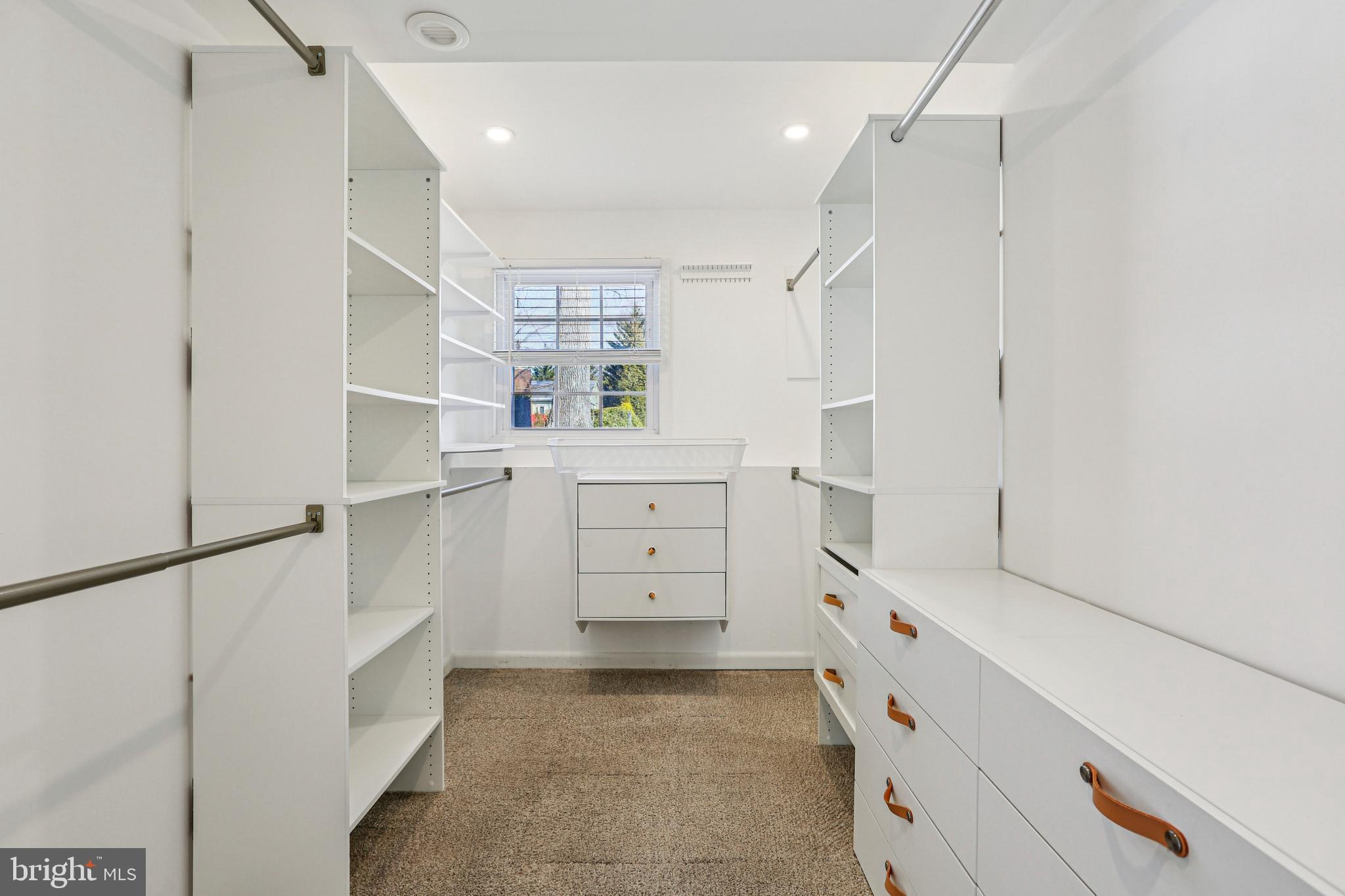 OAK GROVE - Residential