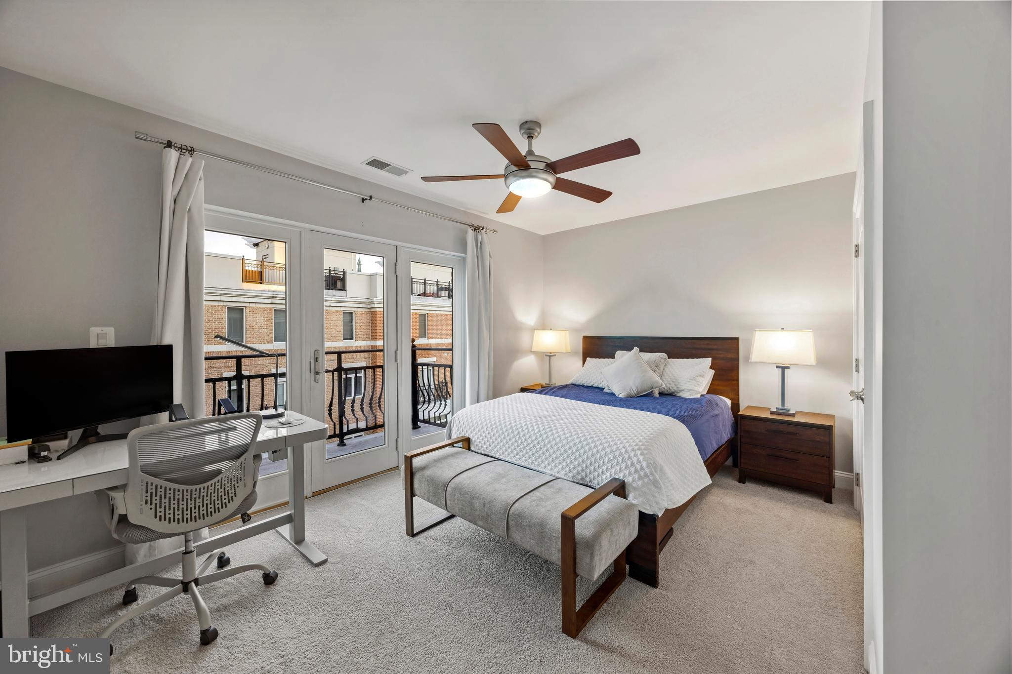 PIER HOMES AT HARBORVIEW - Residential