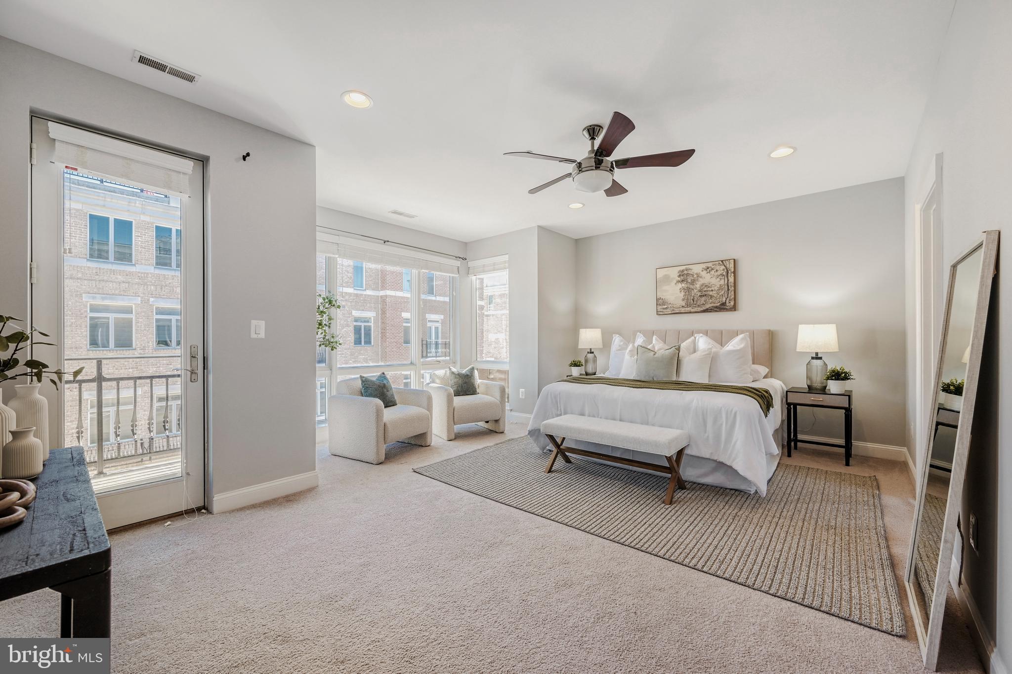 PIER HOMES AT HARBORVIEW - Residential