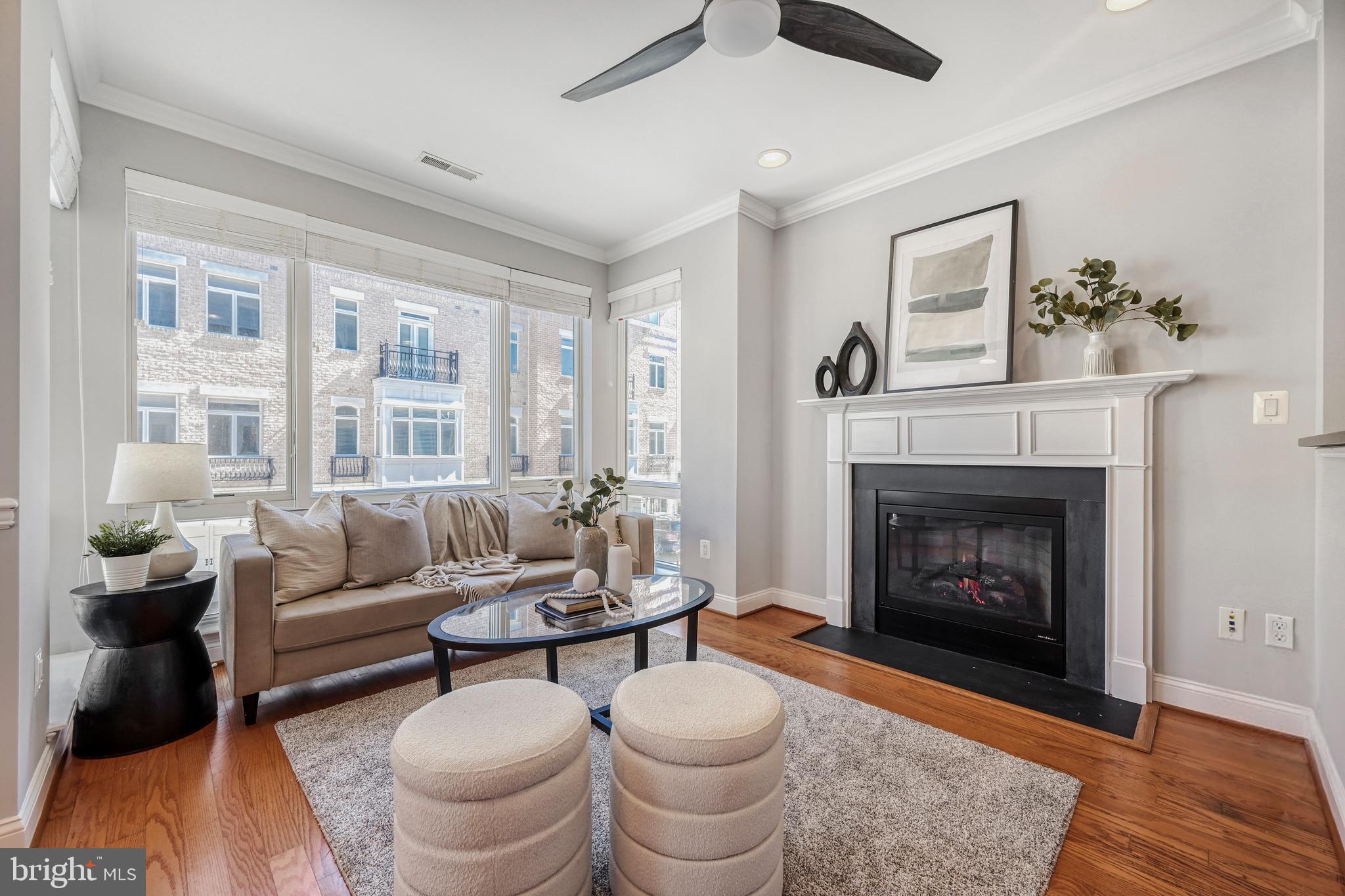 PIER HOMES AT HARBORVIEW - Residential