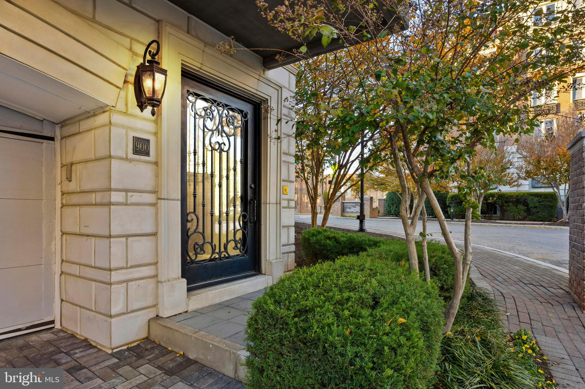 900 VALENCIA COURT 188