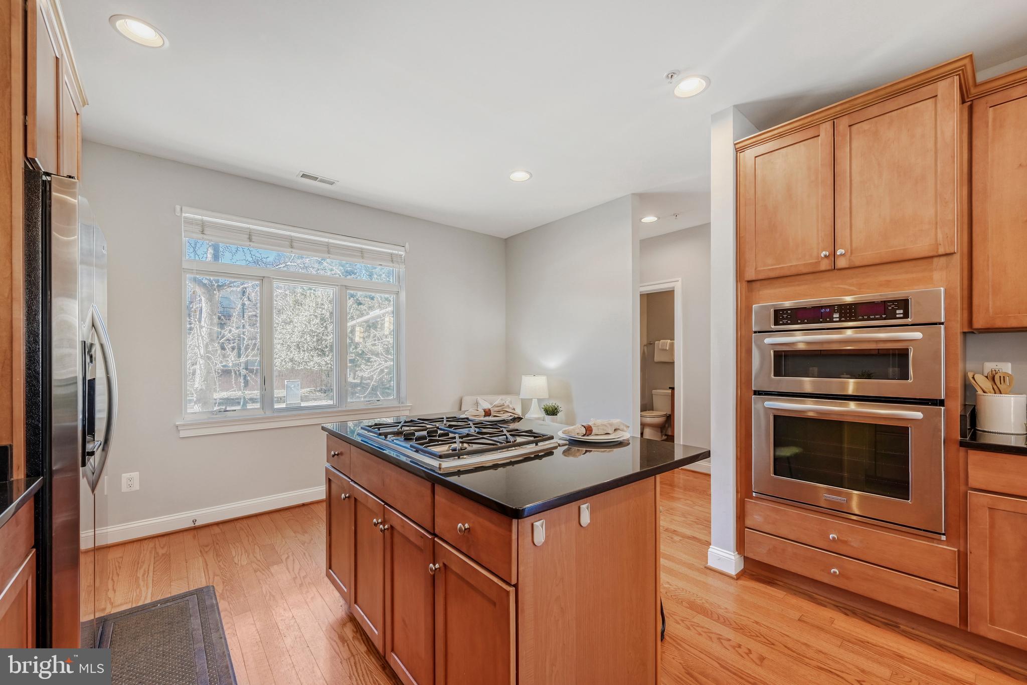 PIER HOMES AT HARBORVIEW - Residential