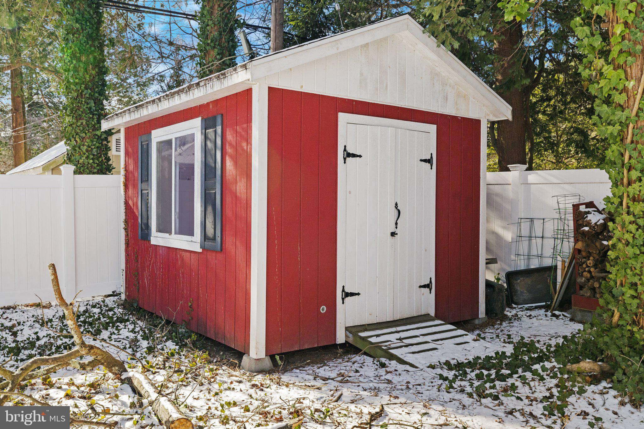 WEST ACRES - Residential