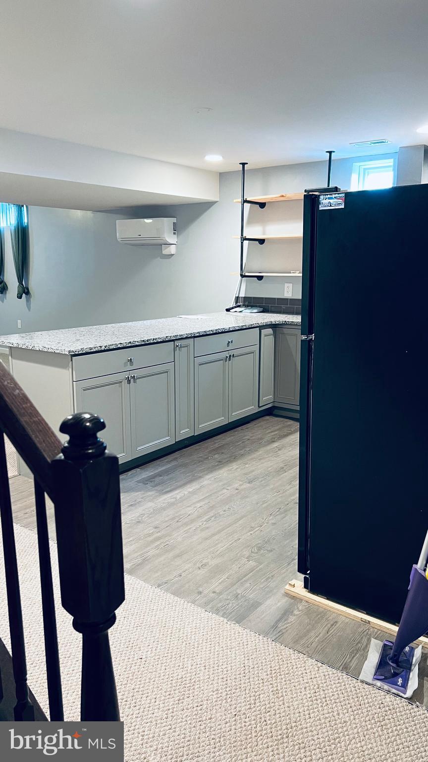 LAKE HOLIDAY ESTATES - Residential