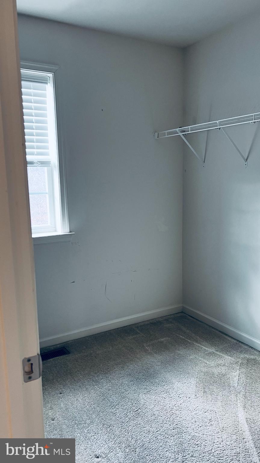 LAKE HOLIDAY ESTATES - Residential