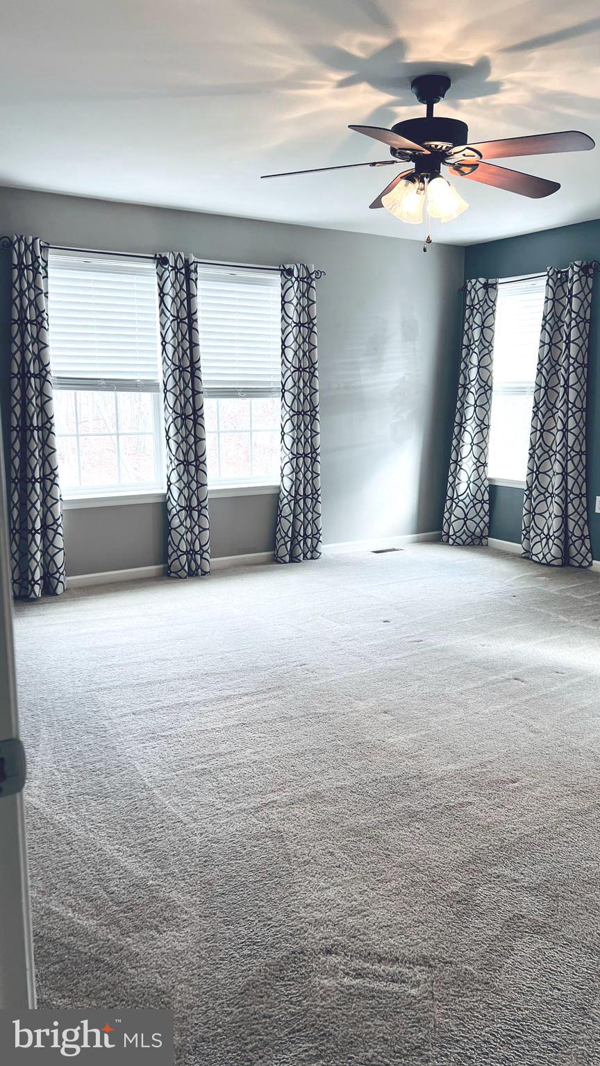 LAKE HOLIDAY ESTATES - Residential