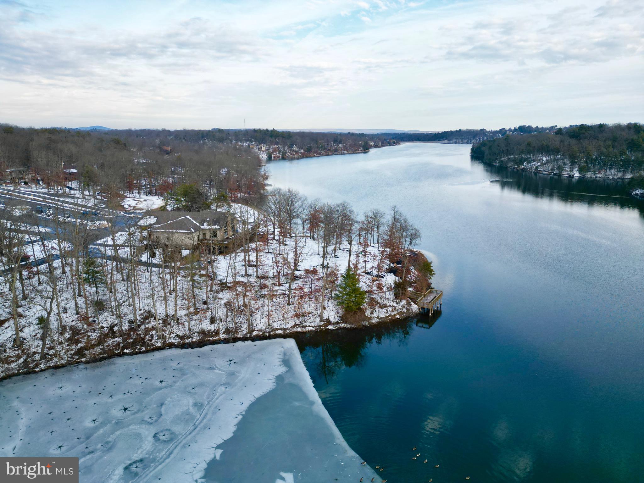 LAKE HOLIDAY ESTATES - Residential