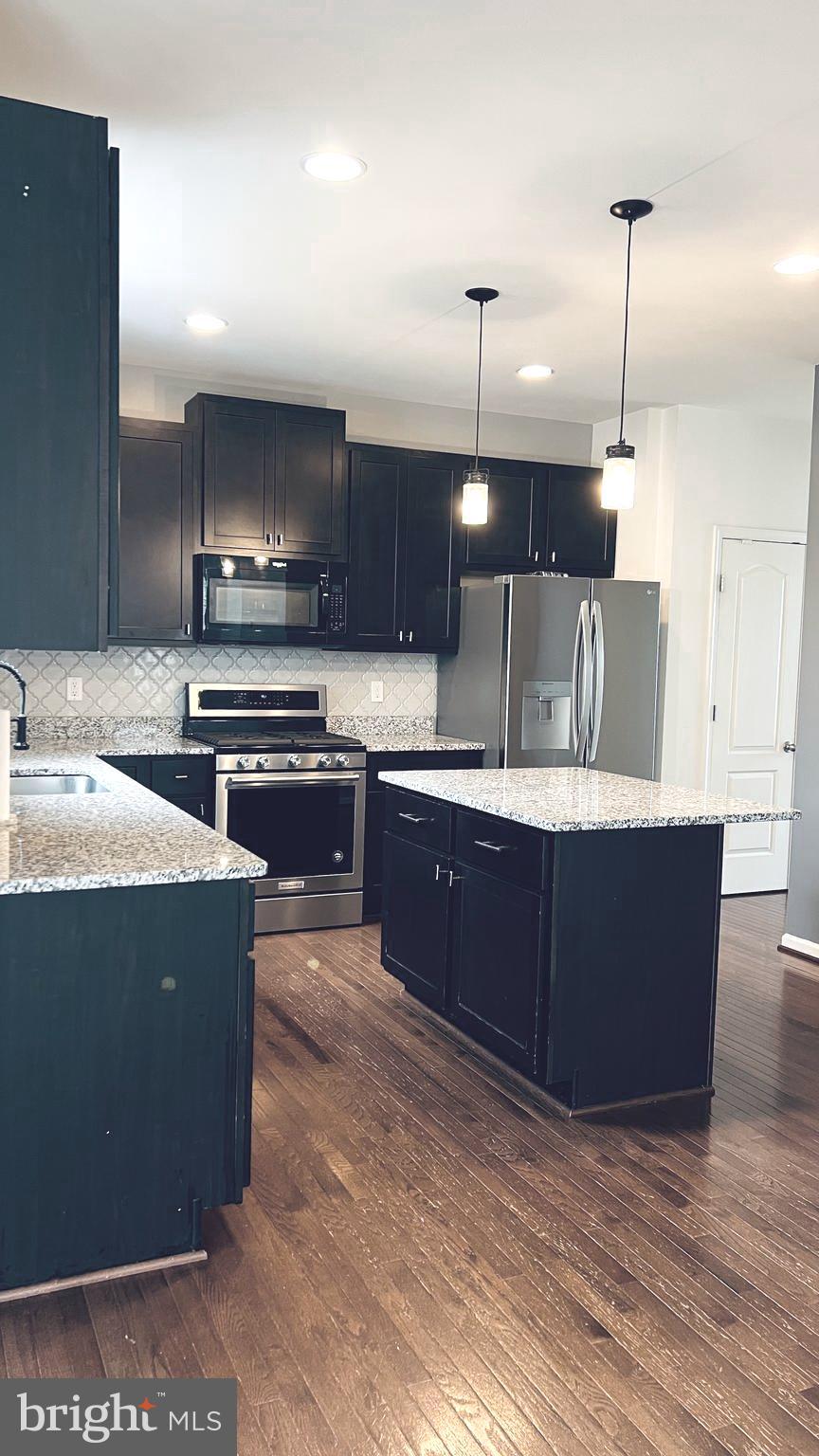 LAKE HOLIDAY ESTATES - Residential