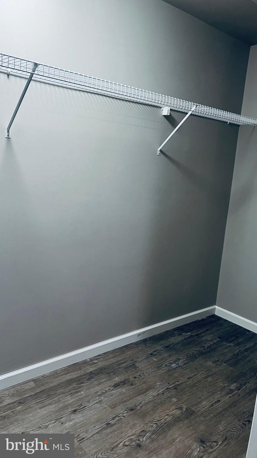 LAKE HOLIDAY ESTATES - Residential