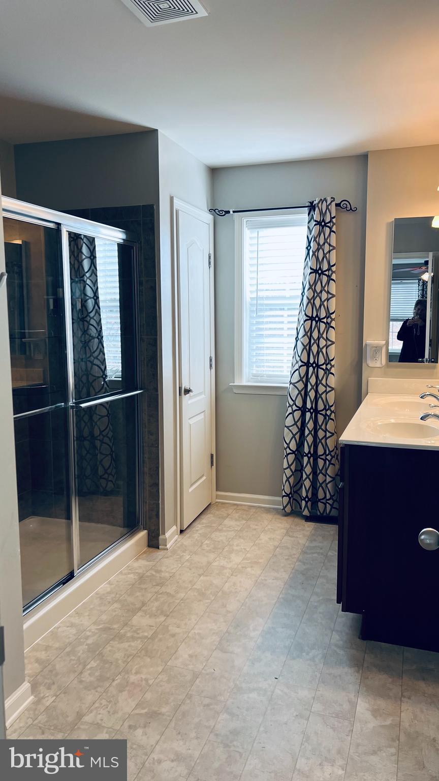 LAKE HOLIDAY ESTATES - Residential