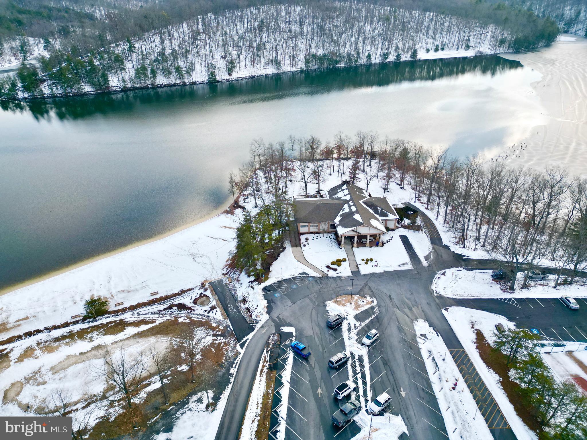 LAKE HOLIDAY ESTATES - Residential