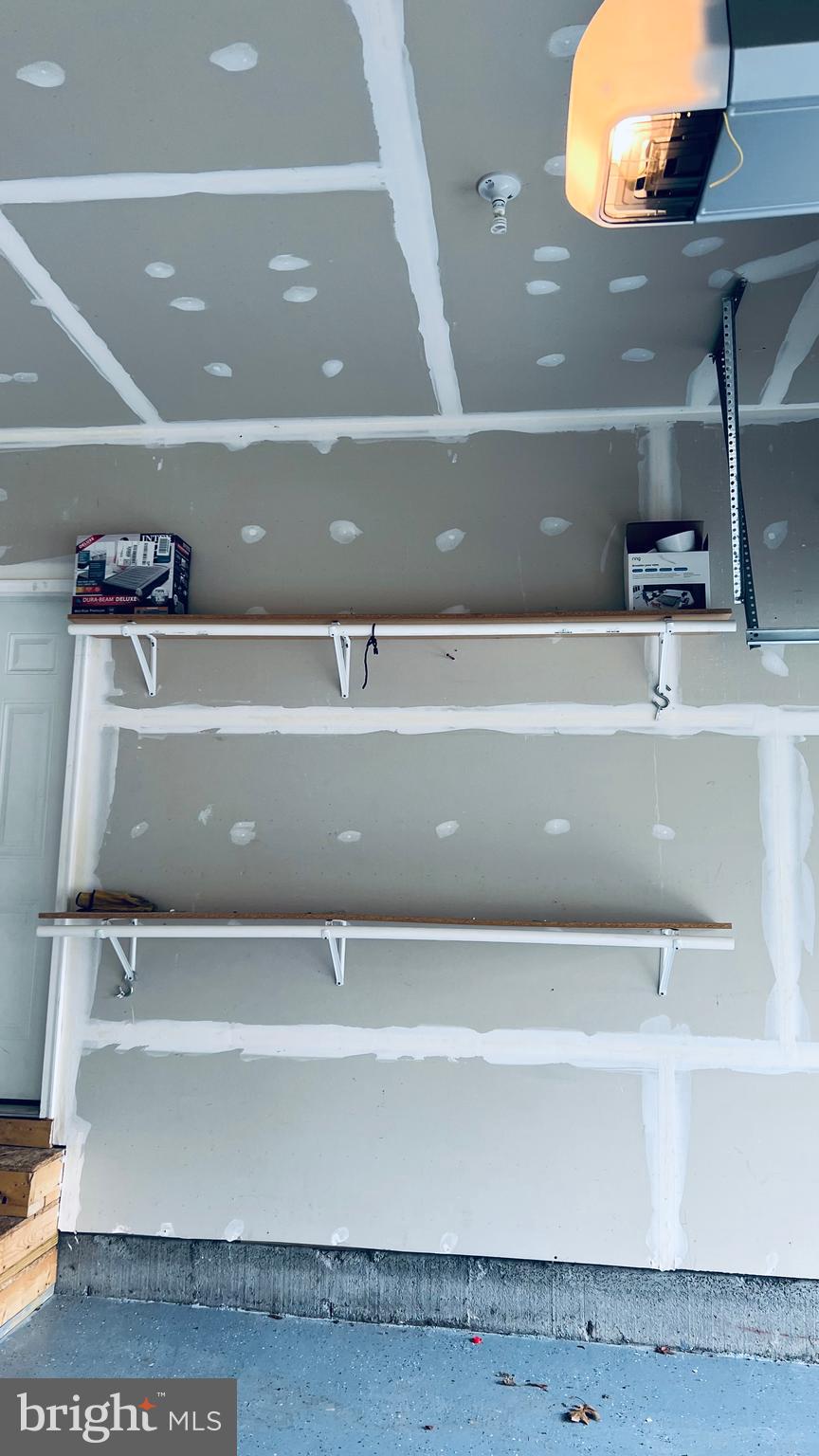 LAKE HOLIDAY ESTATES - Residential