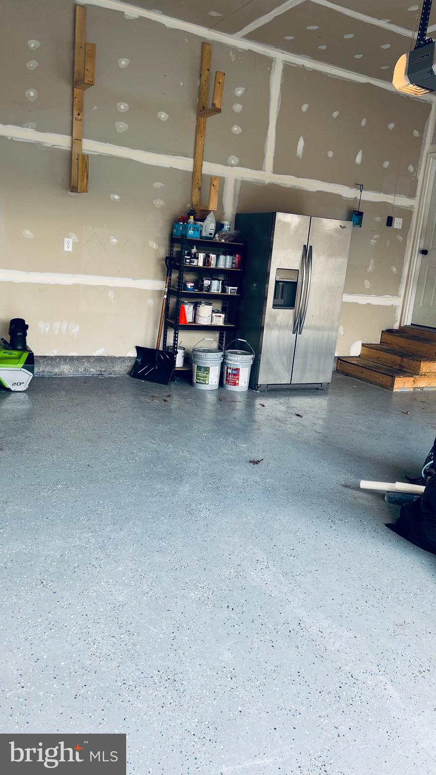 LAKE HOLIDAY ESTATES - Residential