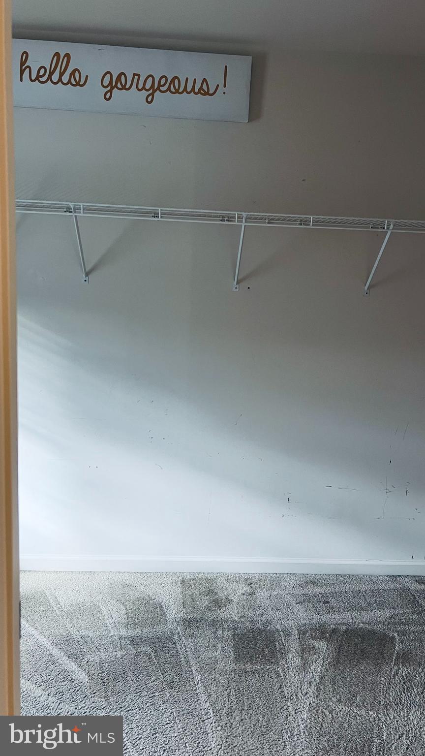 LAKE HOLIDAY ESTATES - Residential