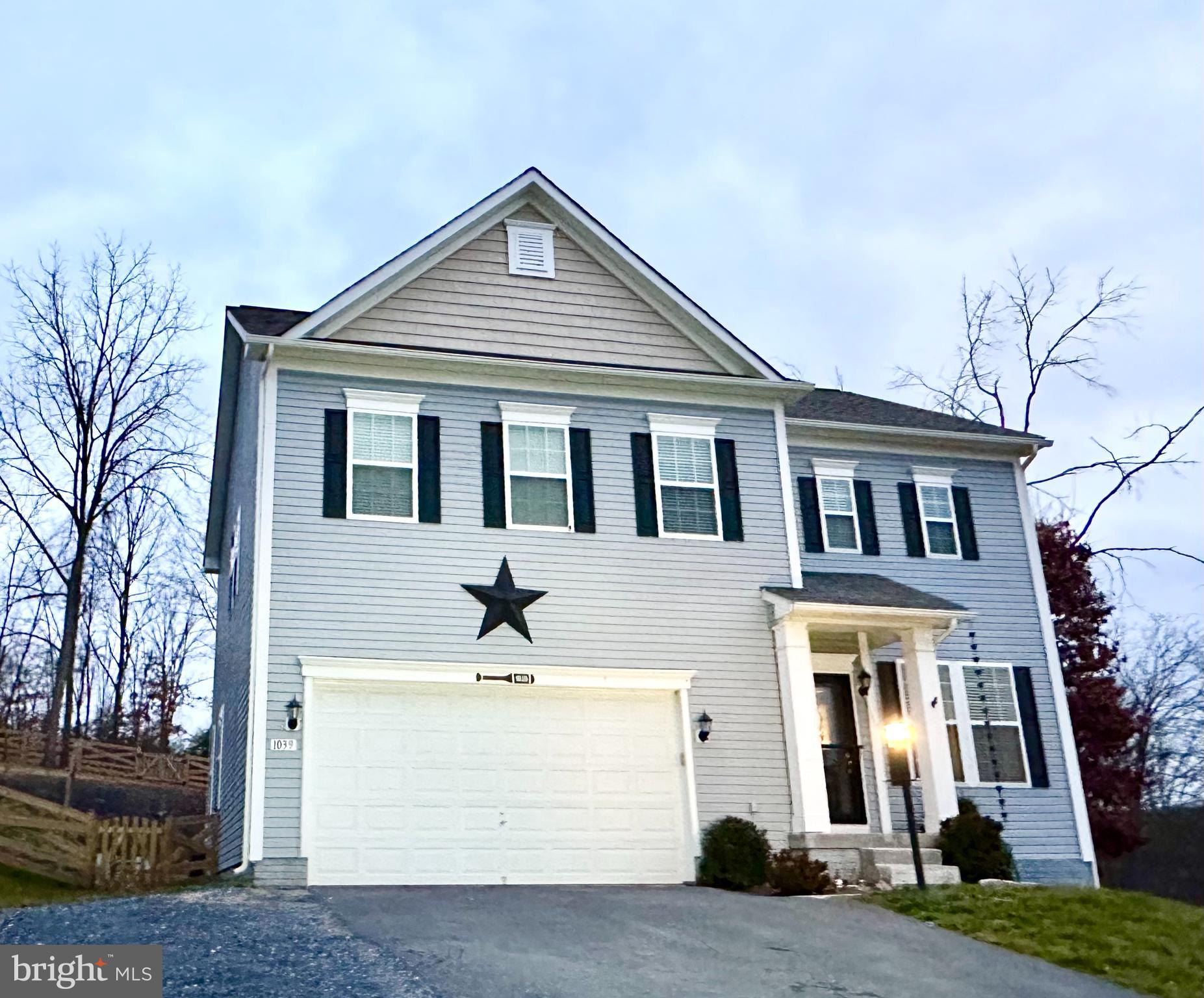 LAKE HOLIDAY ESTATES - Residential