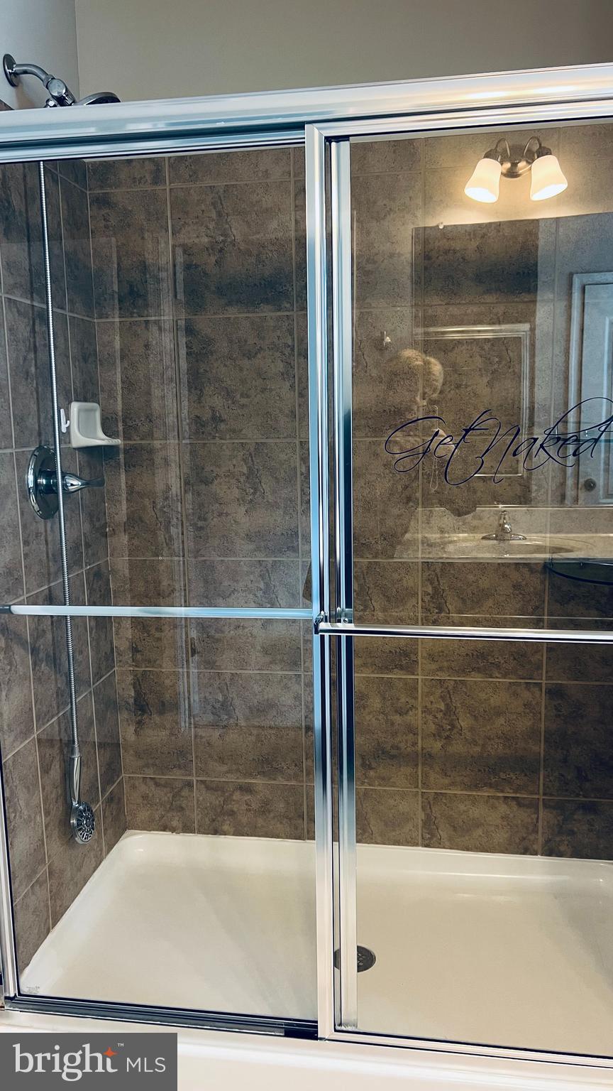 LAKE HOLIDAY ESTATES - Residential