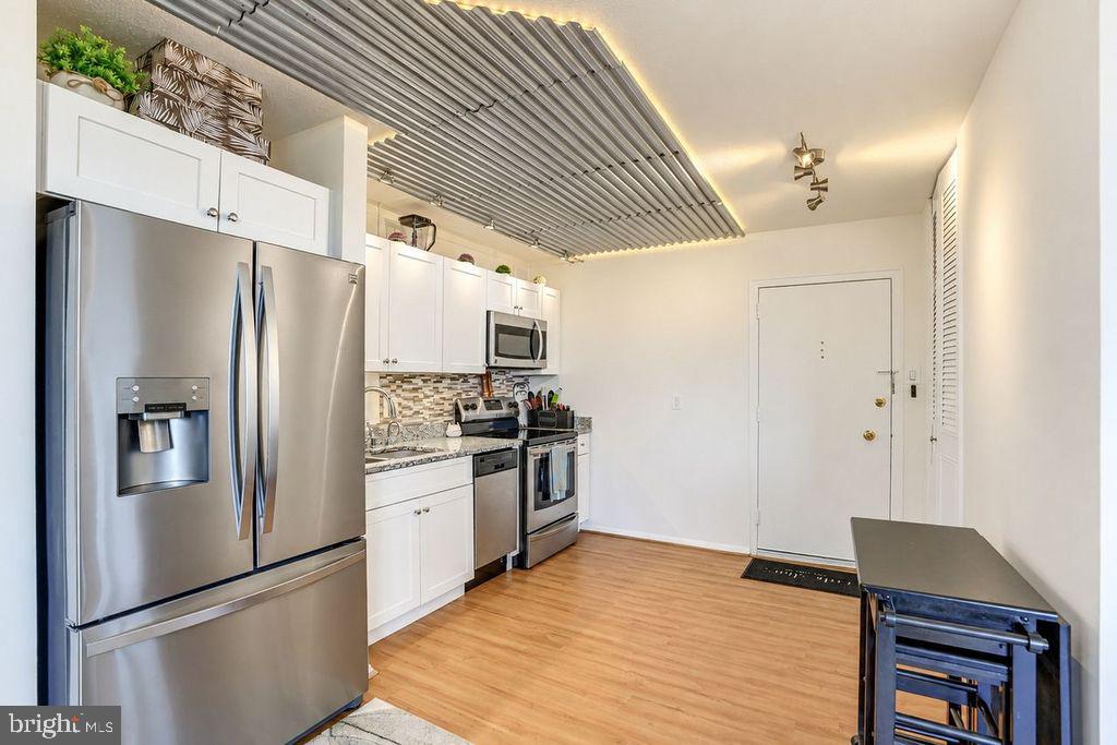 1 E UNIVERSITY PARKWAY 1007
