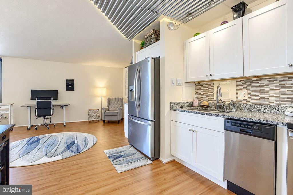 1 E UNIVERSITY PARKWAY 1007