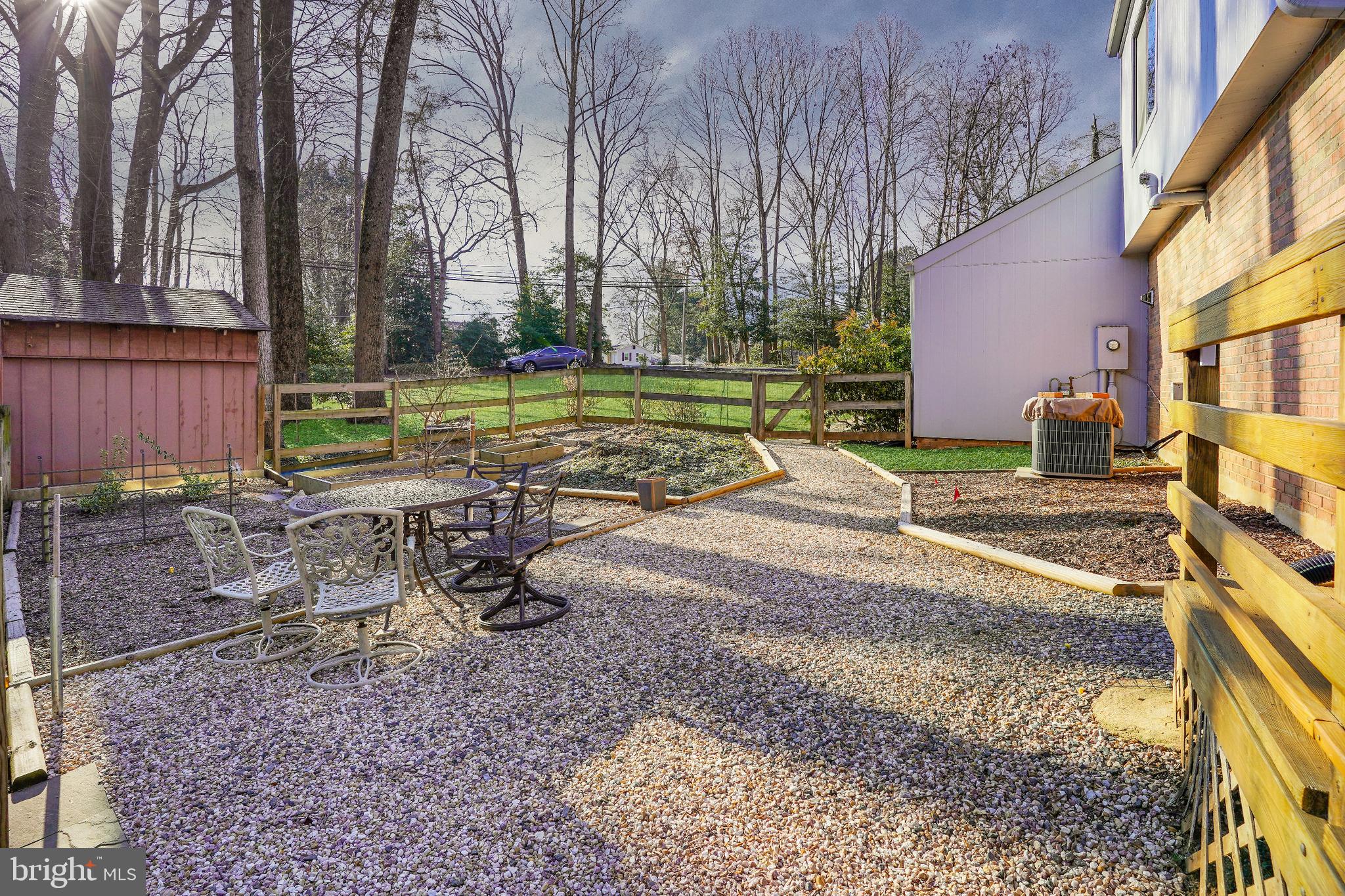 BENNINGTON WOODS - Residential