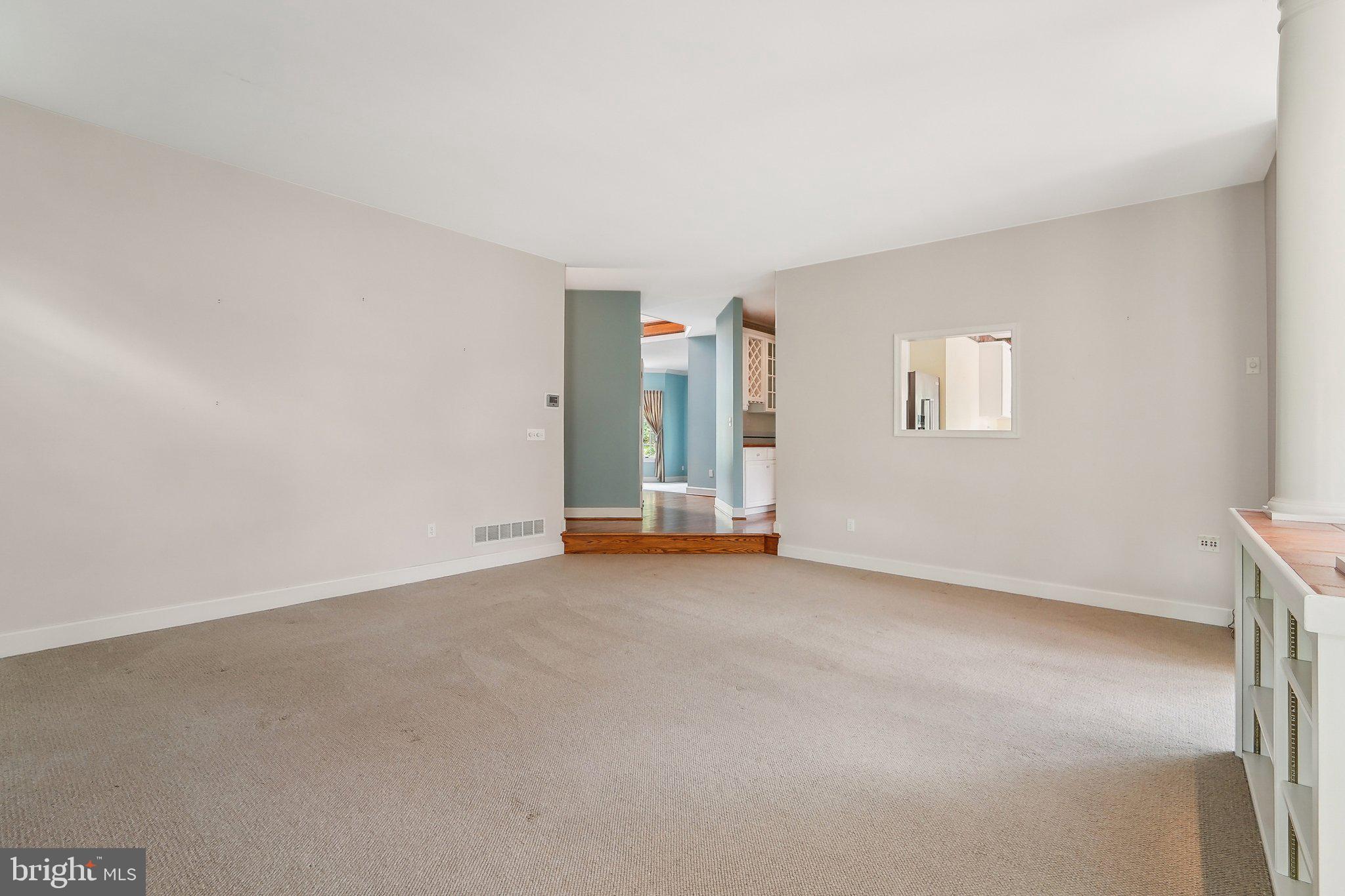 THE HILLSIDE AT SEMINARY - Residential