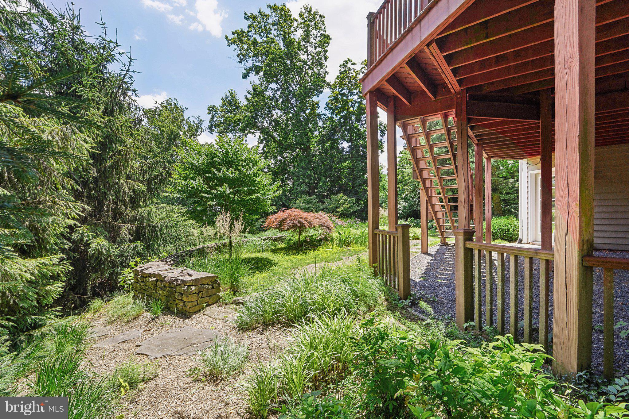 THE HILLSIDE AT SEMINARY - Residential