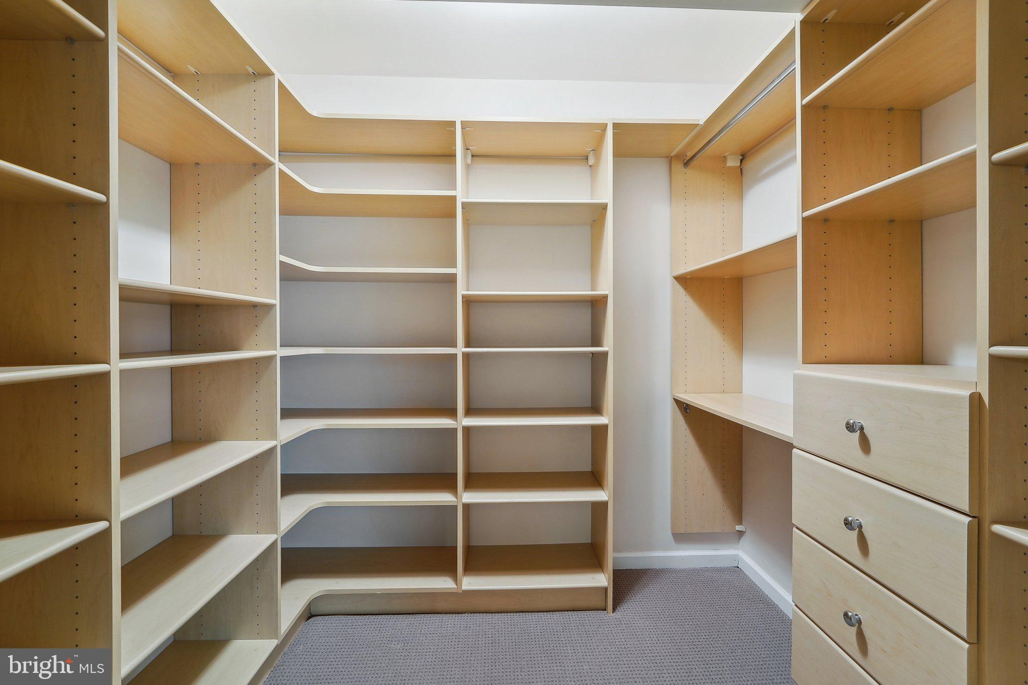 THE HILLSIDE AT SEMINARY - Residential