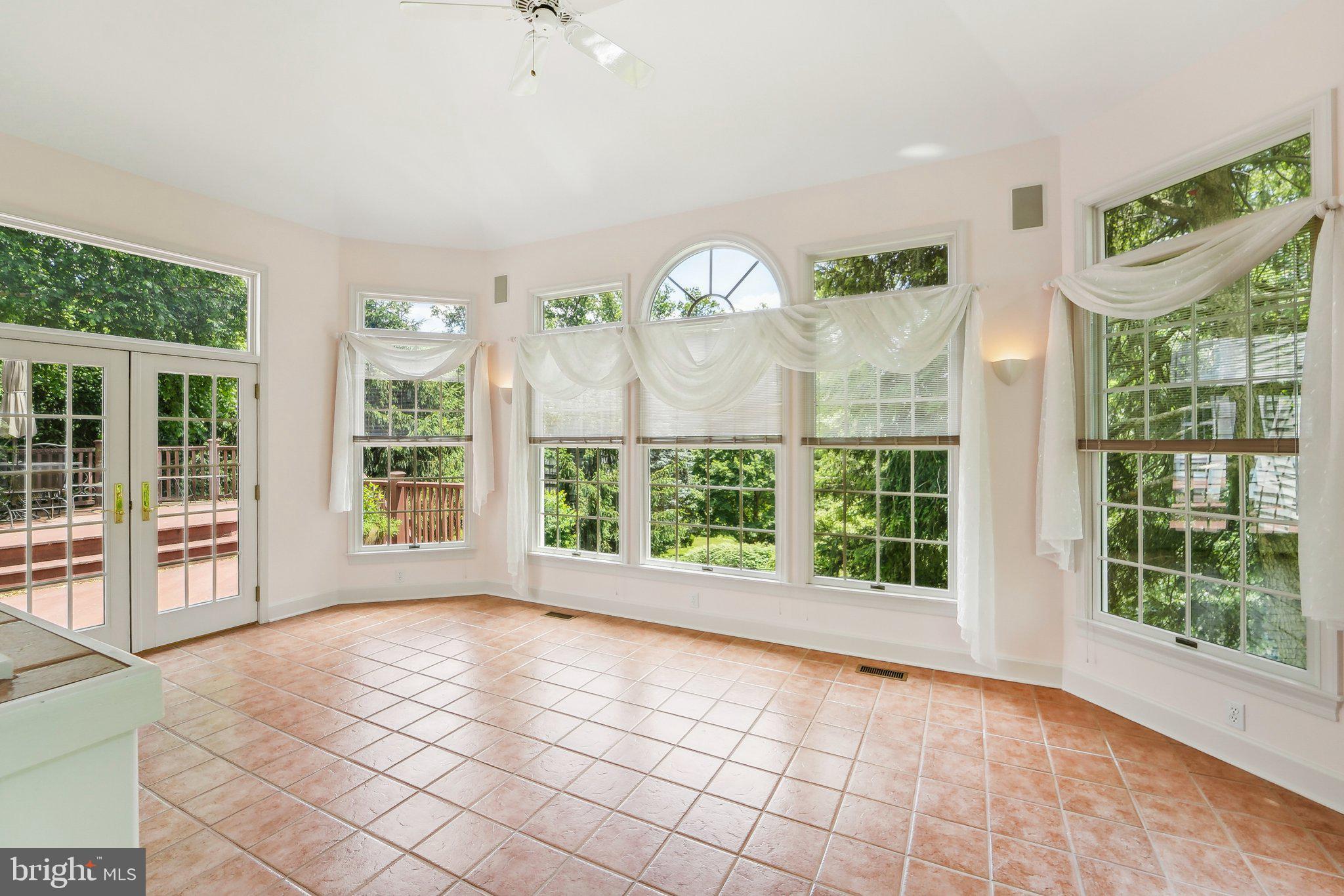 THE HILLSIDE AT SEMINARY - Residential